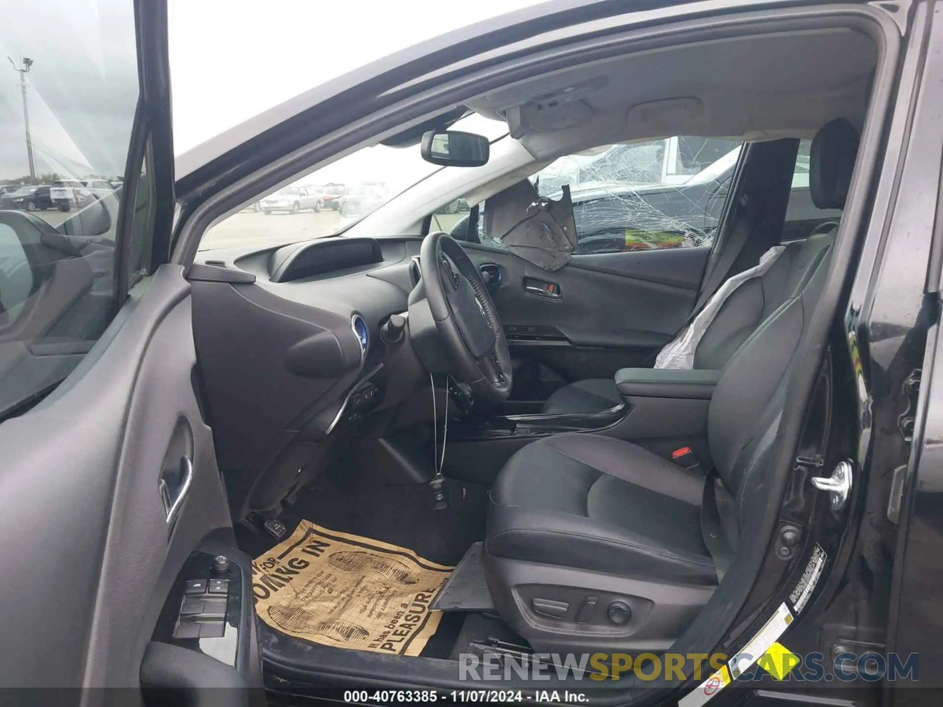 5 Photograph of a damaged car JTDKAMFU3N3163156 TOYOTA PRIUS 2022