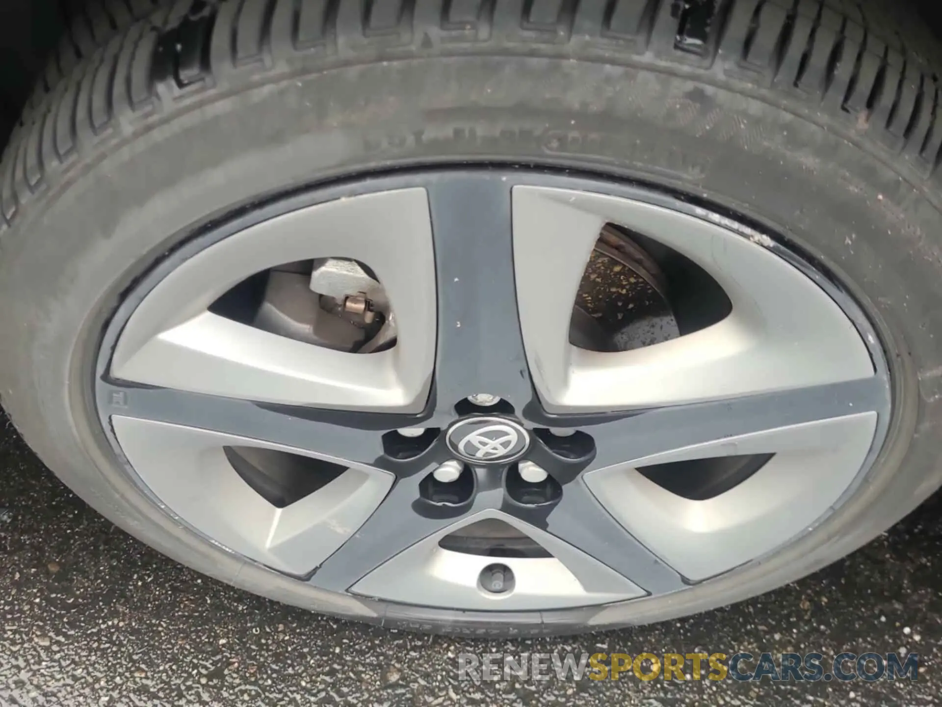 18 Photograph of a damaged car JTDKAMFU3N3166543 TOYOTA PRIUS 2022