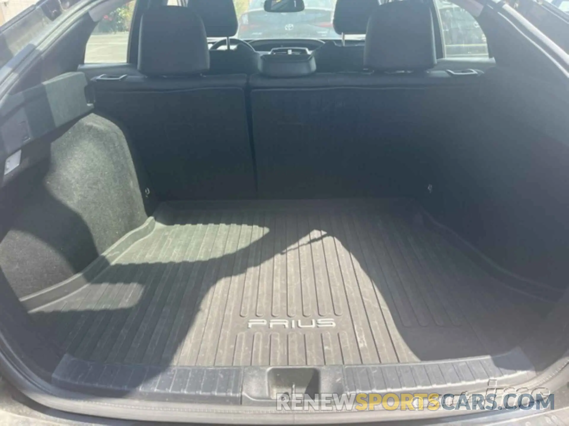 10 Photograph of a damaged car JTDKAMFU3N3180295 TOYOTA PRIUS 2022