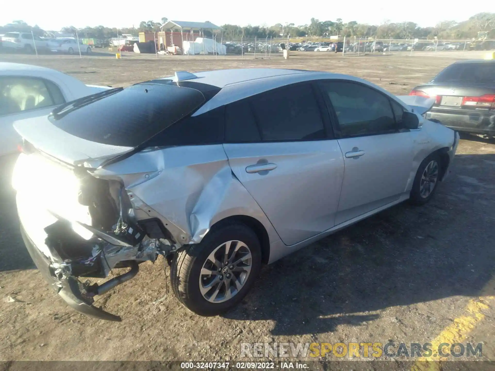 4 Photograph of a damaged car JTDKAMFU5N3165913 TOYOTA PRIUS 2022