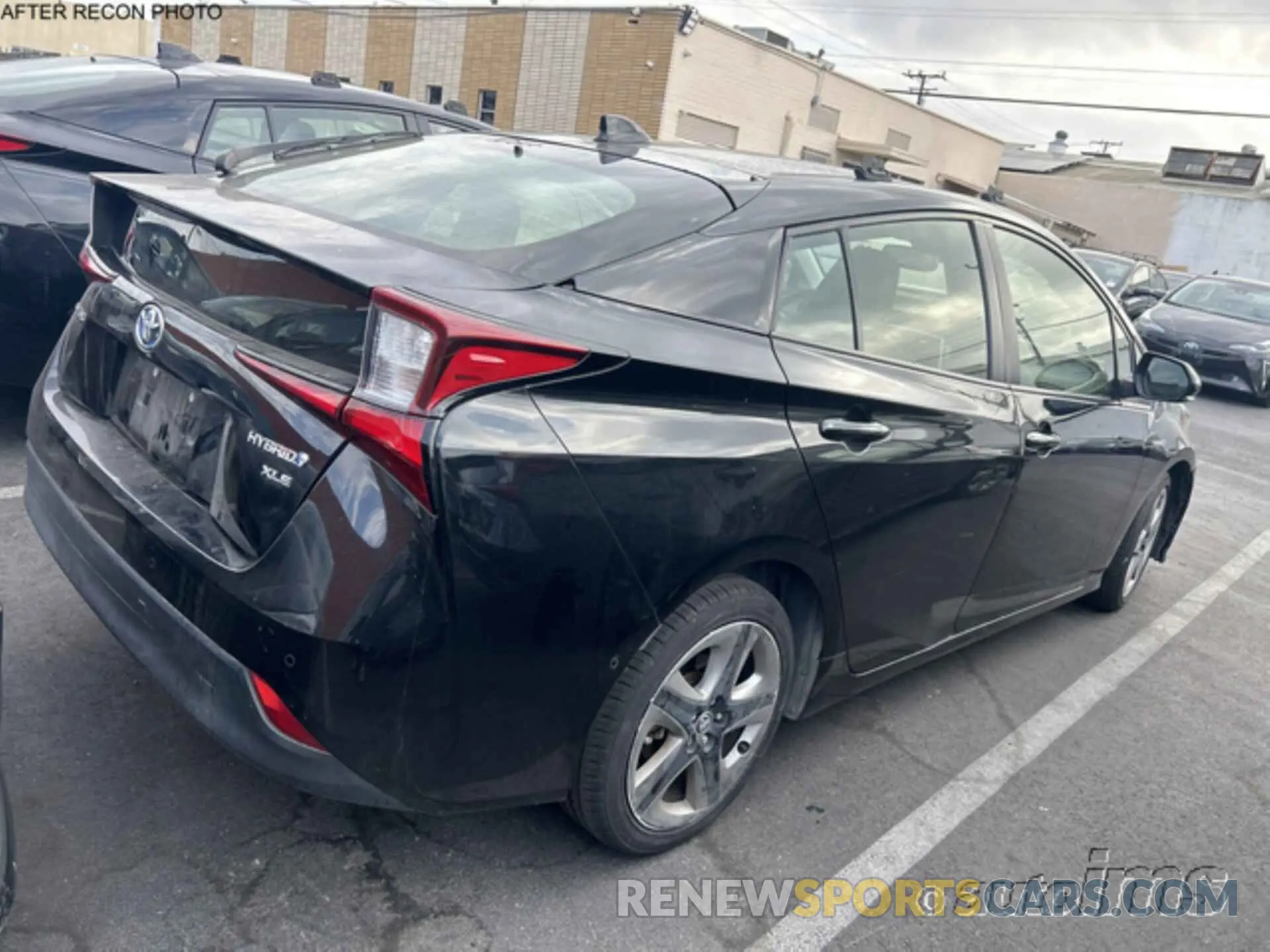 2 Photograph of a damaged car JTDKAMFU5N3178824 TOYOTA PRIUS 2022
