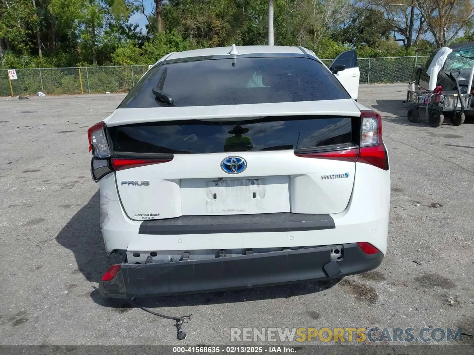 17 Photograph of a damaged car JTDKAMFU5N3181724 TOYOTA PRIUS 2022
