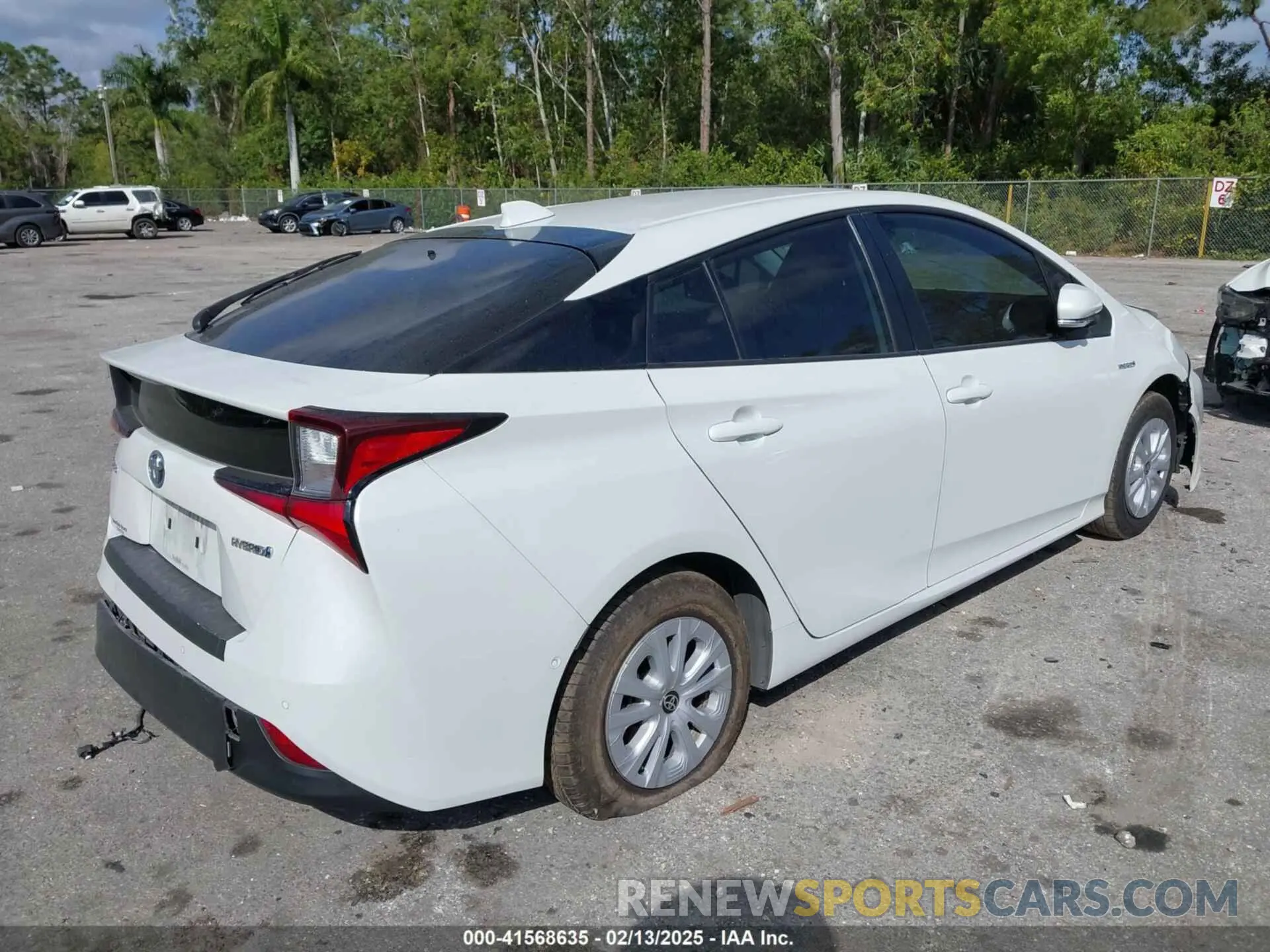 4 Photograph of a damaged car JTDKAMFU5N3181724 TOYOTA PRIUS 2022