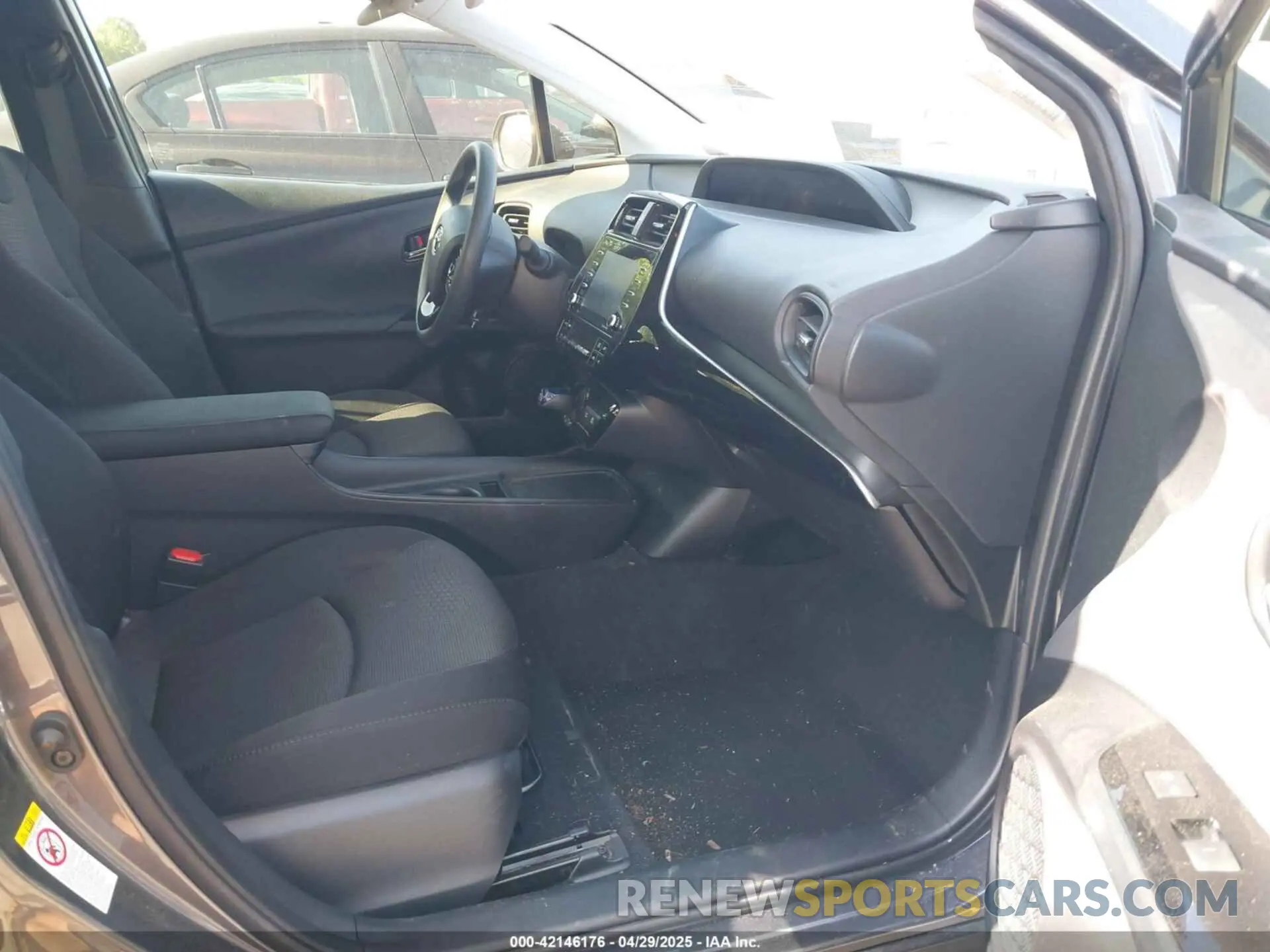 5 Photograph of a damaged car JTDKAMFU5N3188480 TOYOTA PRIUS 2022