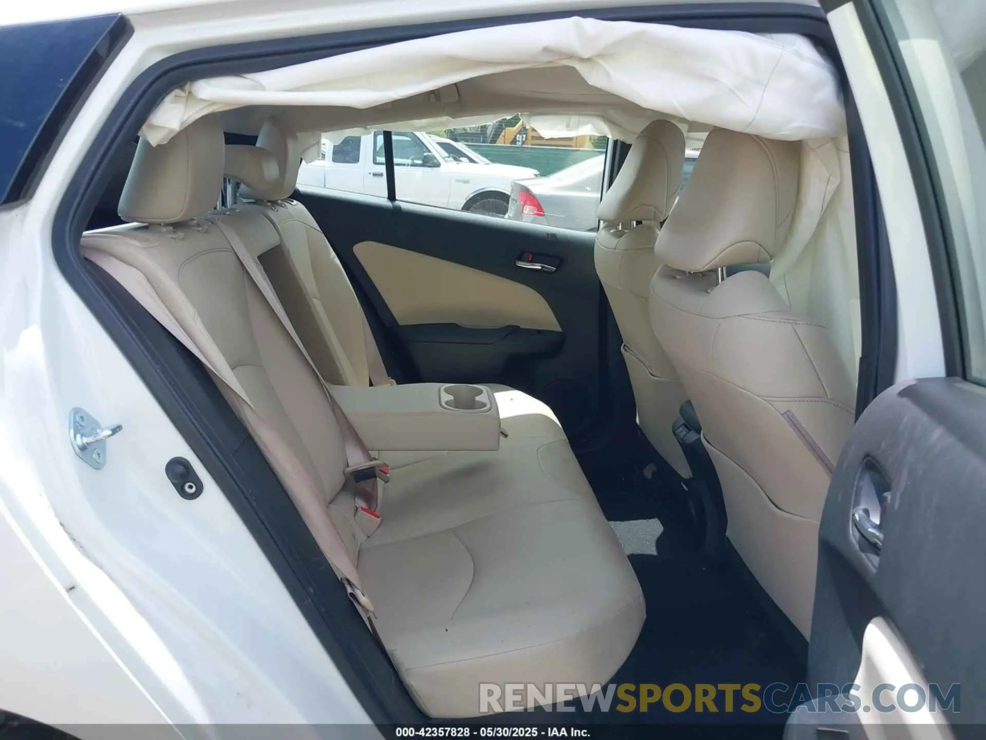 8 Photograph of a damaged car JTDKAMFU7N3165301 TOYOTA PRIUS 2022