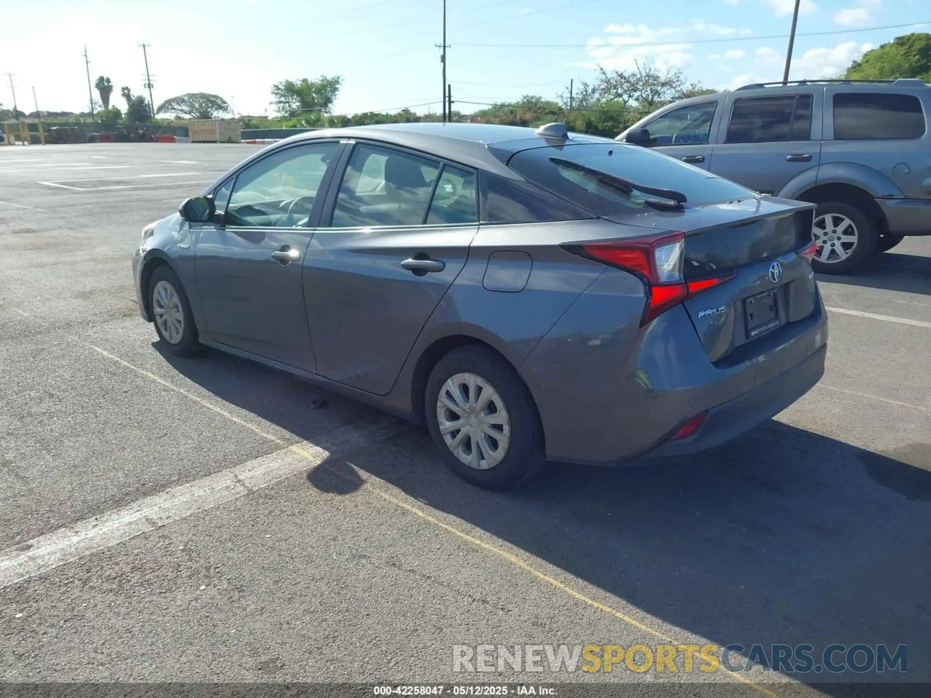 3 Photograph of a damaged car JTDKAMFU7N3173298 TOYOTA PRIUS 2022
