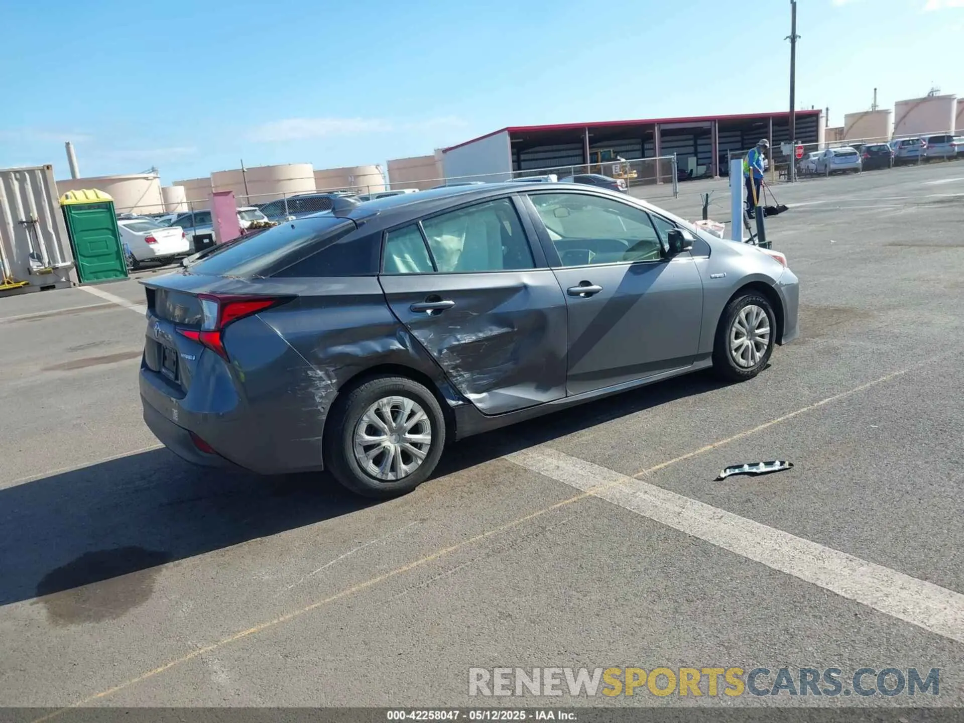 4 Photograph of a damaged car JTDKAMFU7N3173298 TOYOTA PRIUS 2022