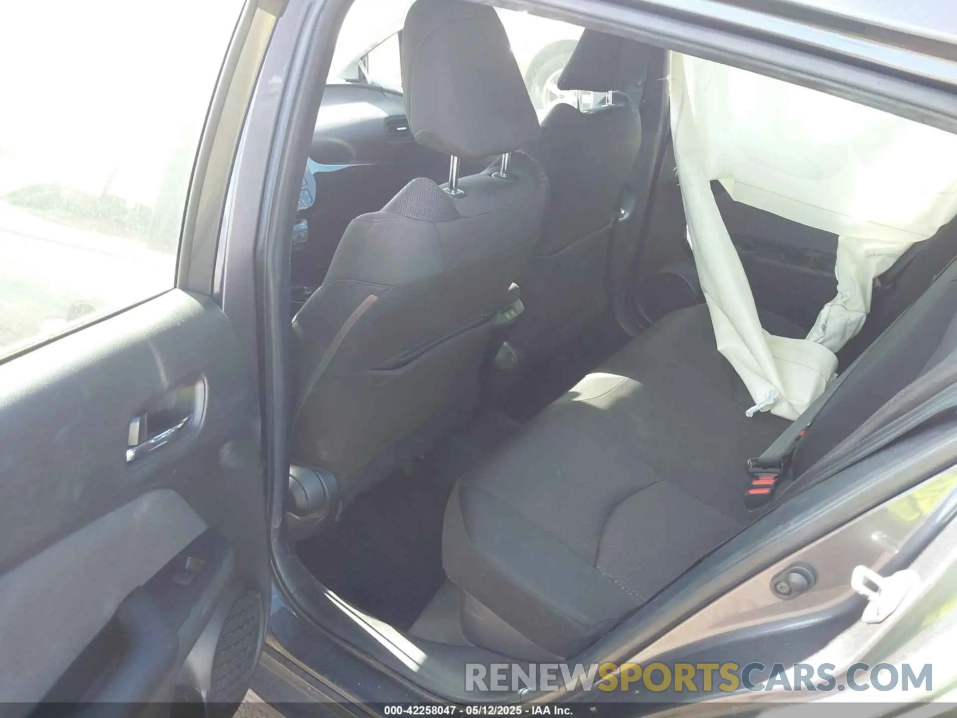 8 Photograph of a damaged car JTDKAMFU7N3173298 TOYOTA PRIUS 2022