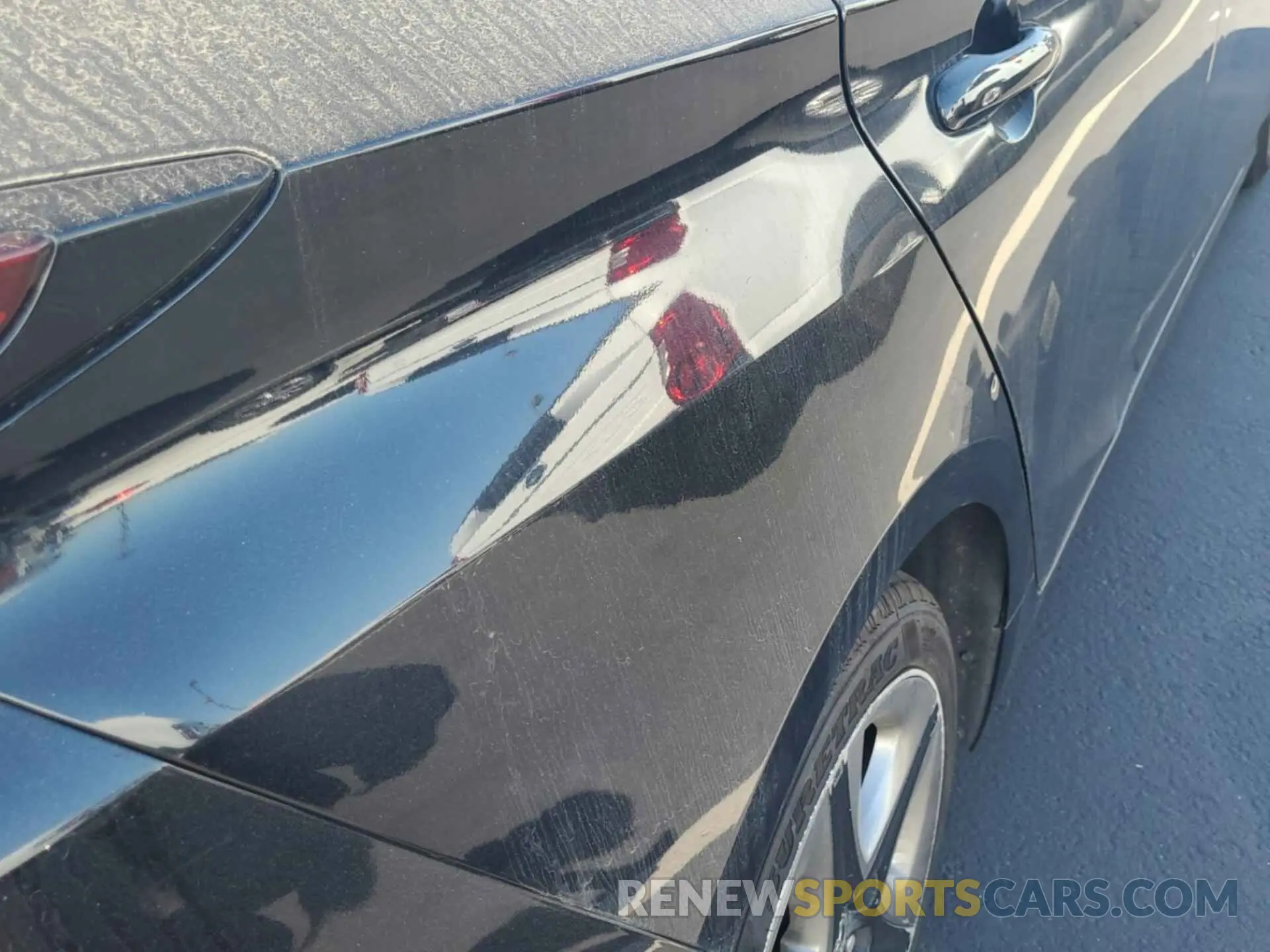 37 Photograph of a damaged car JTDKAMFU8N3160141 TOYOTA PRIUS 2022