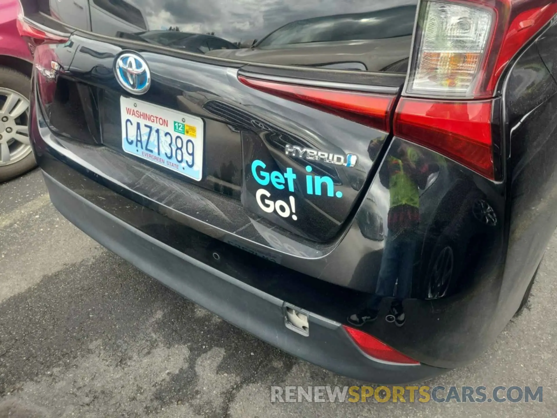 11 Photograph of a damaged car JTDKAMFU8N3160835 TOYOTA PRIUS 2022