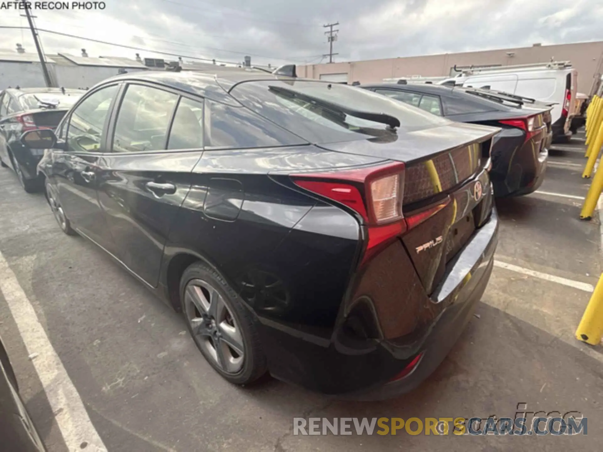 10 Photograph of a damaged car JTDKAMFU8N3178767 TOYOTA PRIUS 2022