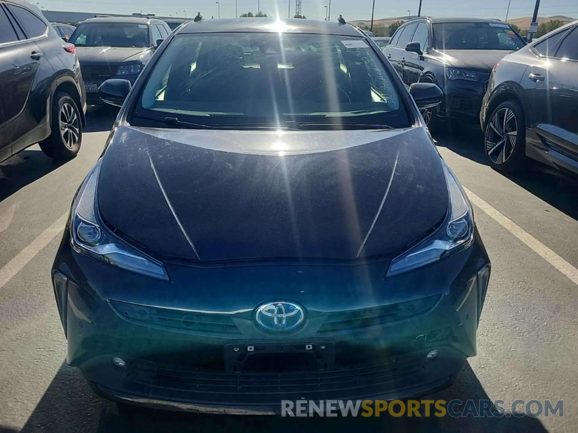 31 Photograph of a damaged car JTDKAMFUXN3160044 TOYOTA PRIUS 2022