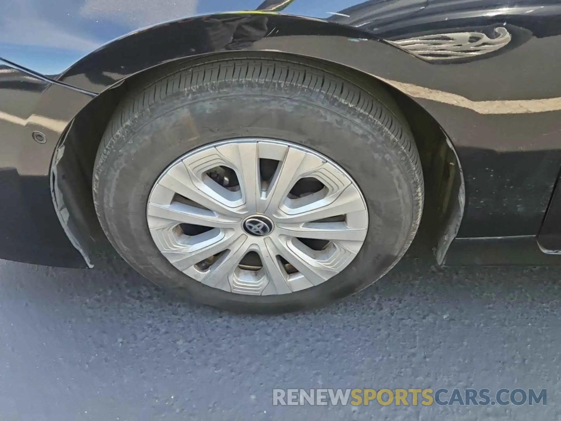 4 Photograph of a damaged car JTDKAMFUXN3161209 TOYOTA PRIUS 2022