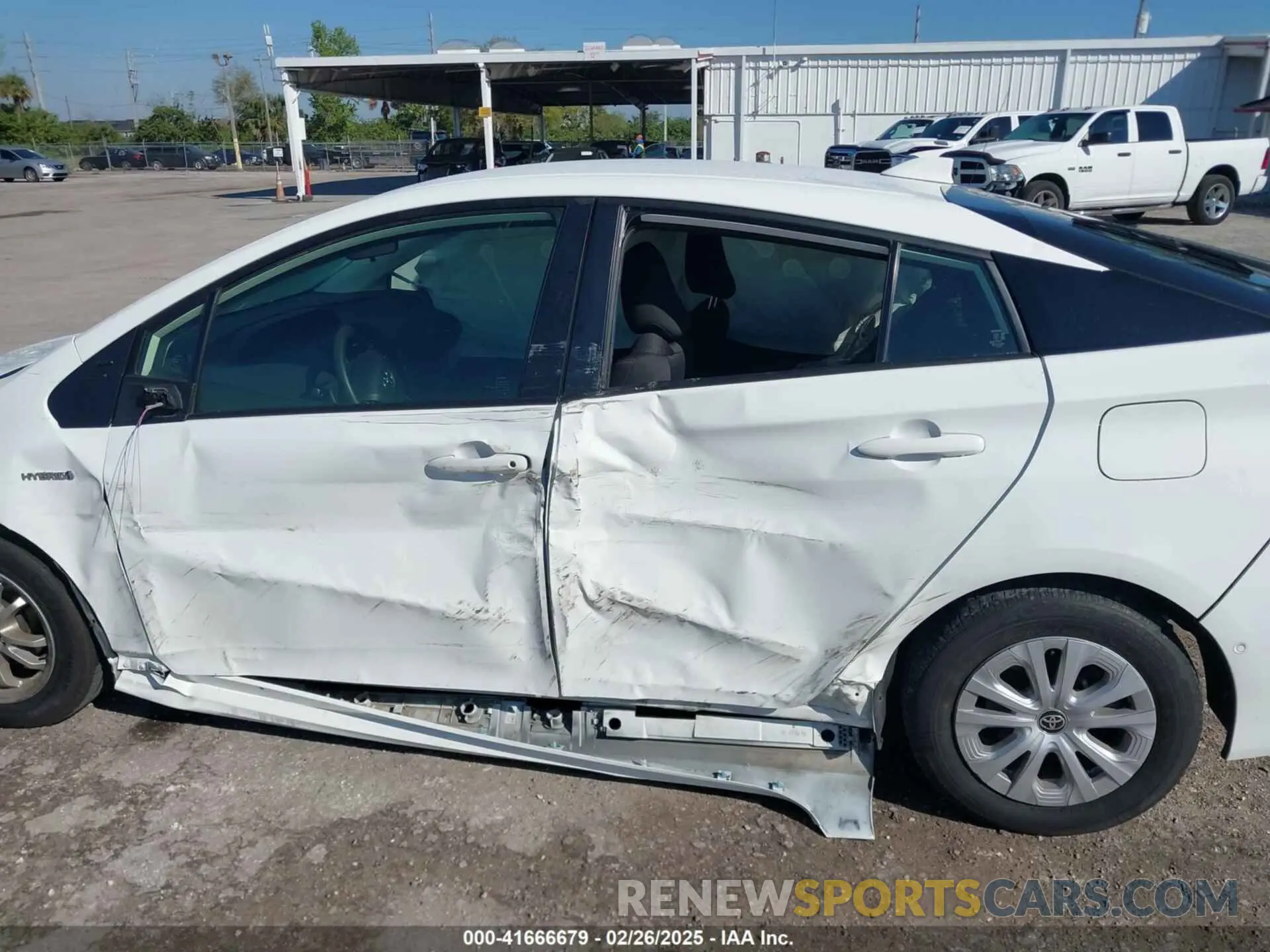 19 Photograph of a damaged car JTDKAMFUXN3163123 TOYOTA PRIUS 2022