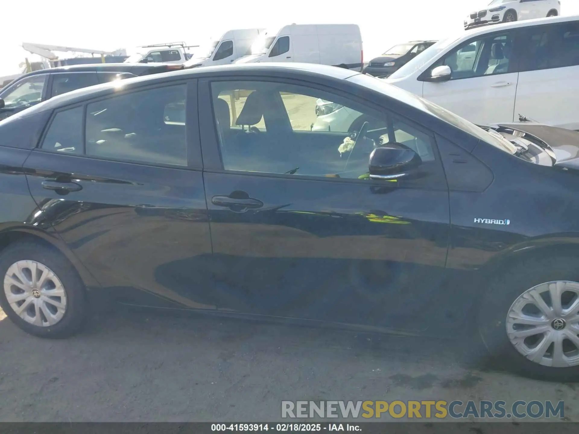 13 Photograph of a damaged car JTDKAMFUXN3163364 TOYOTA PRIUS 2022