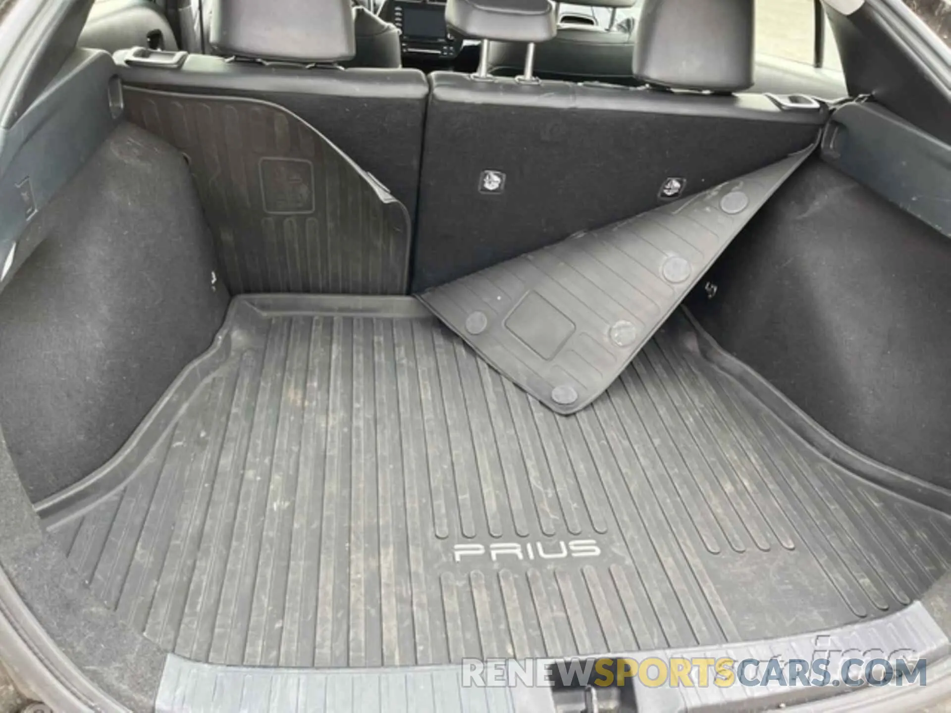 9 Photograph of a damaged car JTDKAMFUXN3179029 TOYOTA PRIUS 2022