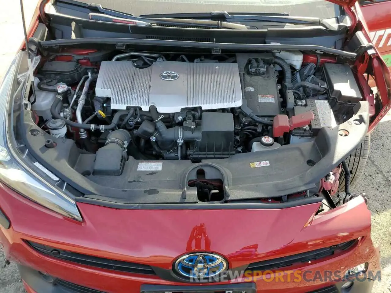 12 Photograph of a damaged car JTDL9MFU0N3039861 TOYOTA PRIUS 2022