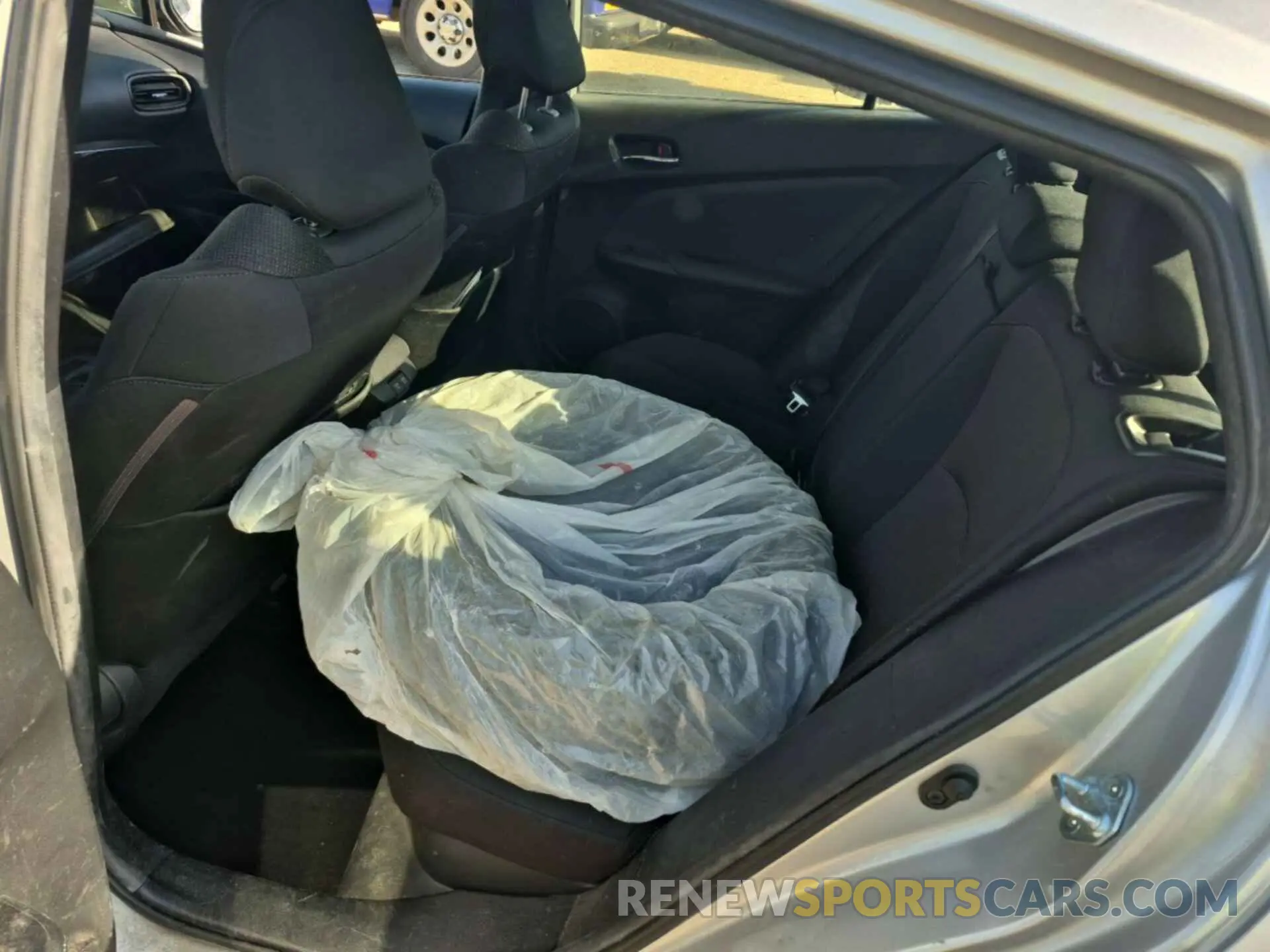 5 Photograph of a damaged car JTDL9MFU2N3033303 TOYOTA PRIUS 2022