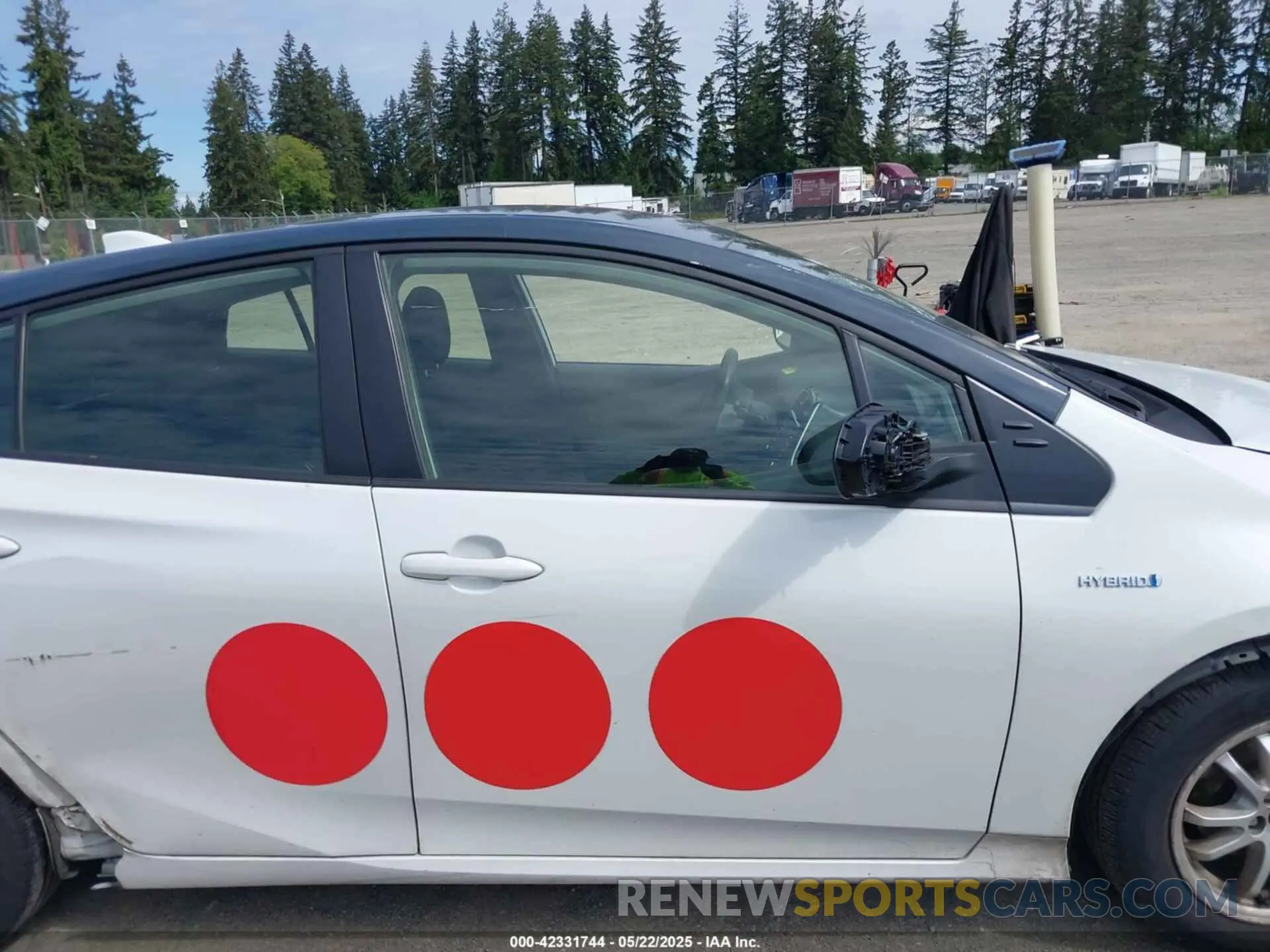 13 Photograph of a damaged car JTDL9MFU6N3034955 TOYOTA PRIUS 2022