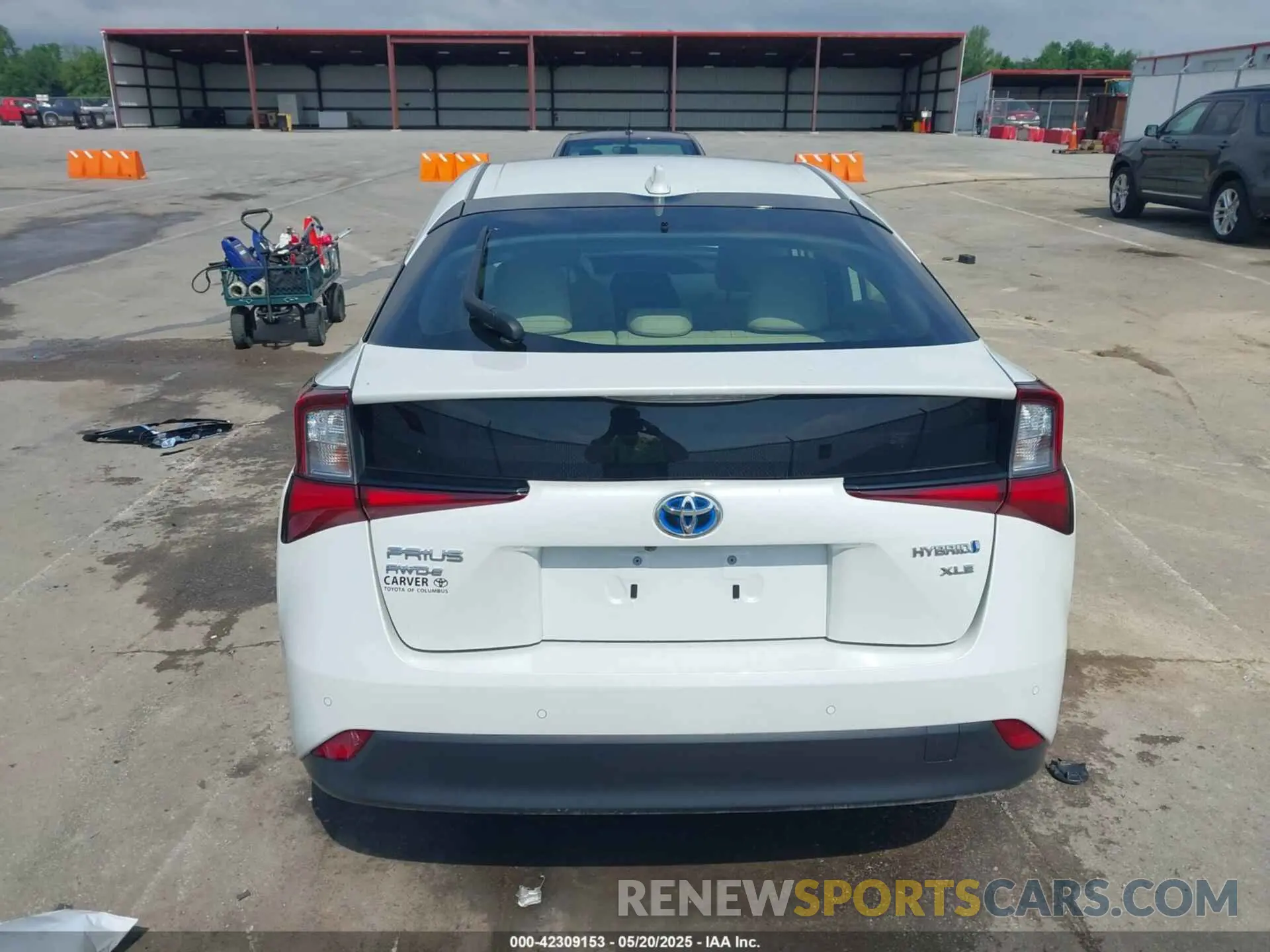 17 Photograph of a damaged car JTDL9MFU6N3037807 TOYOTA PRIUS 2022