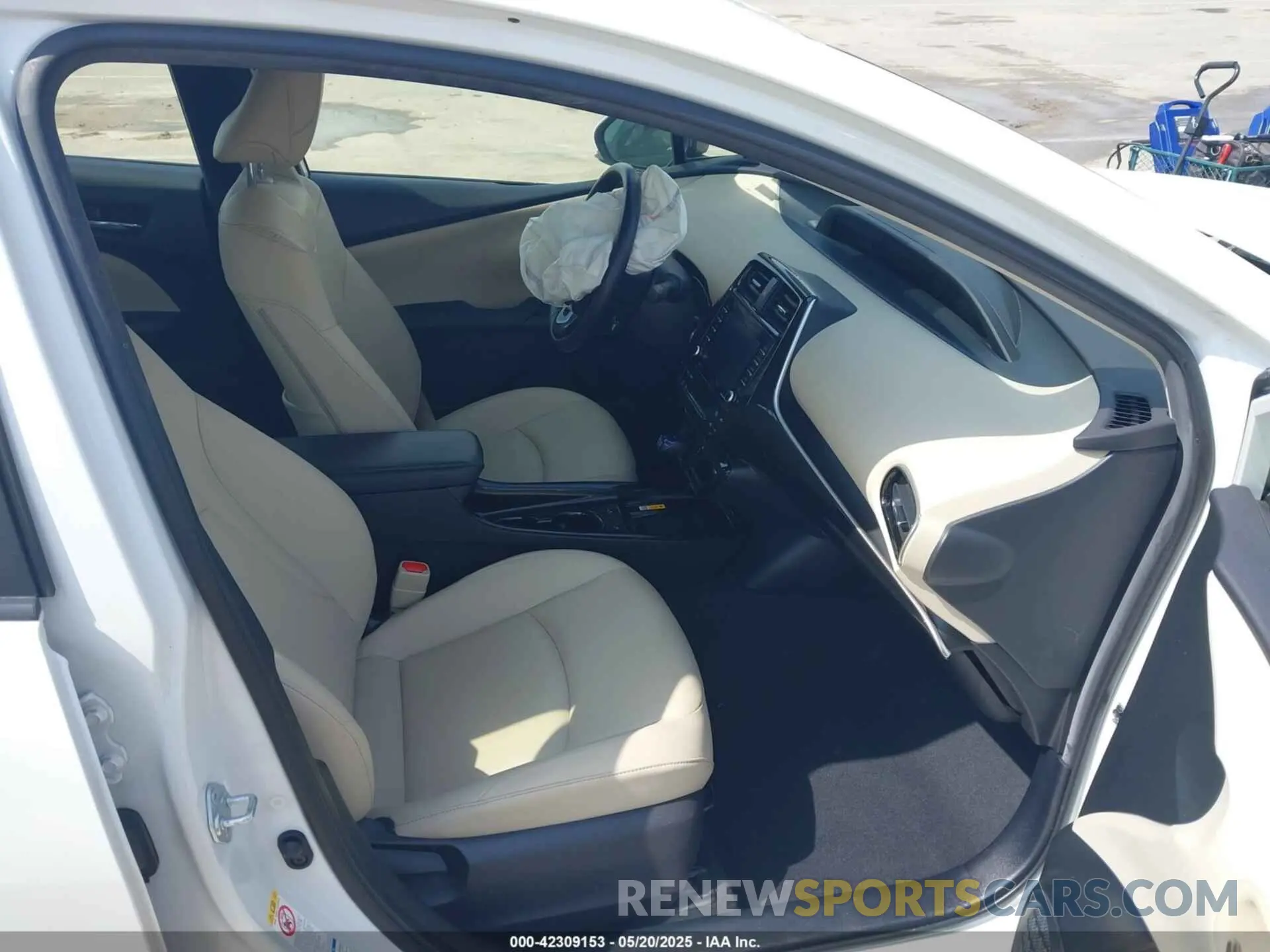 5 Photograph of a damaged car JTDL9MFU6N3037807 TOYOTA PRIUS 2022
