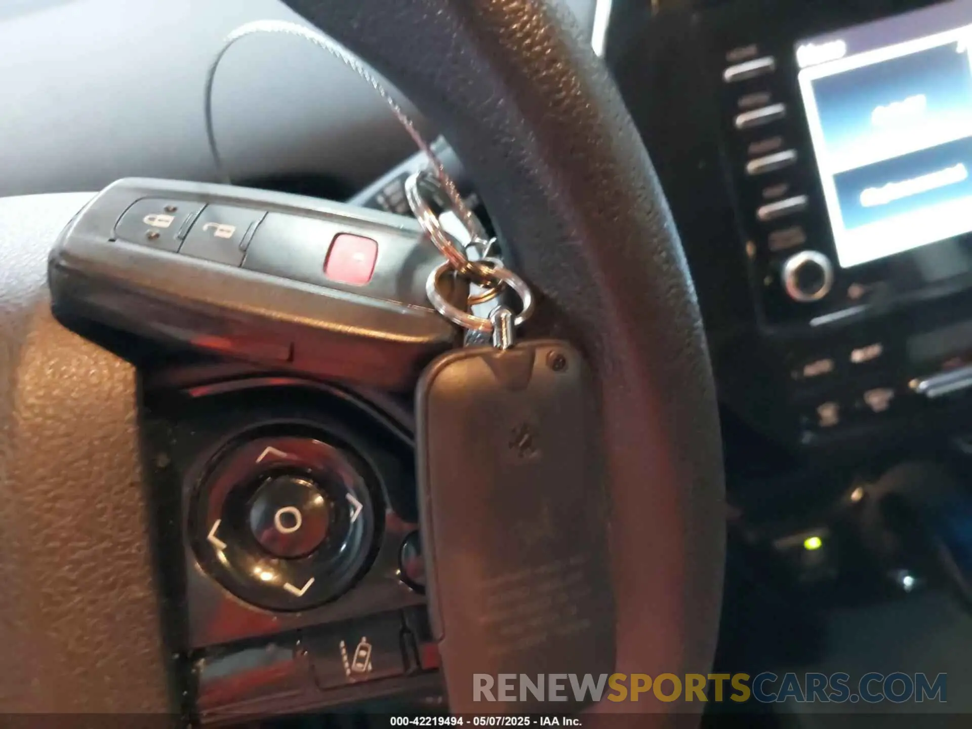 11 Photograph of a damaged car JTDL9MFU9N3031497 TOYOTA PRIUS 2022