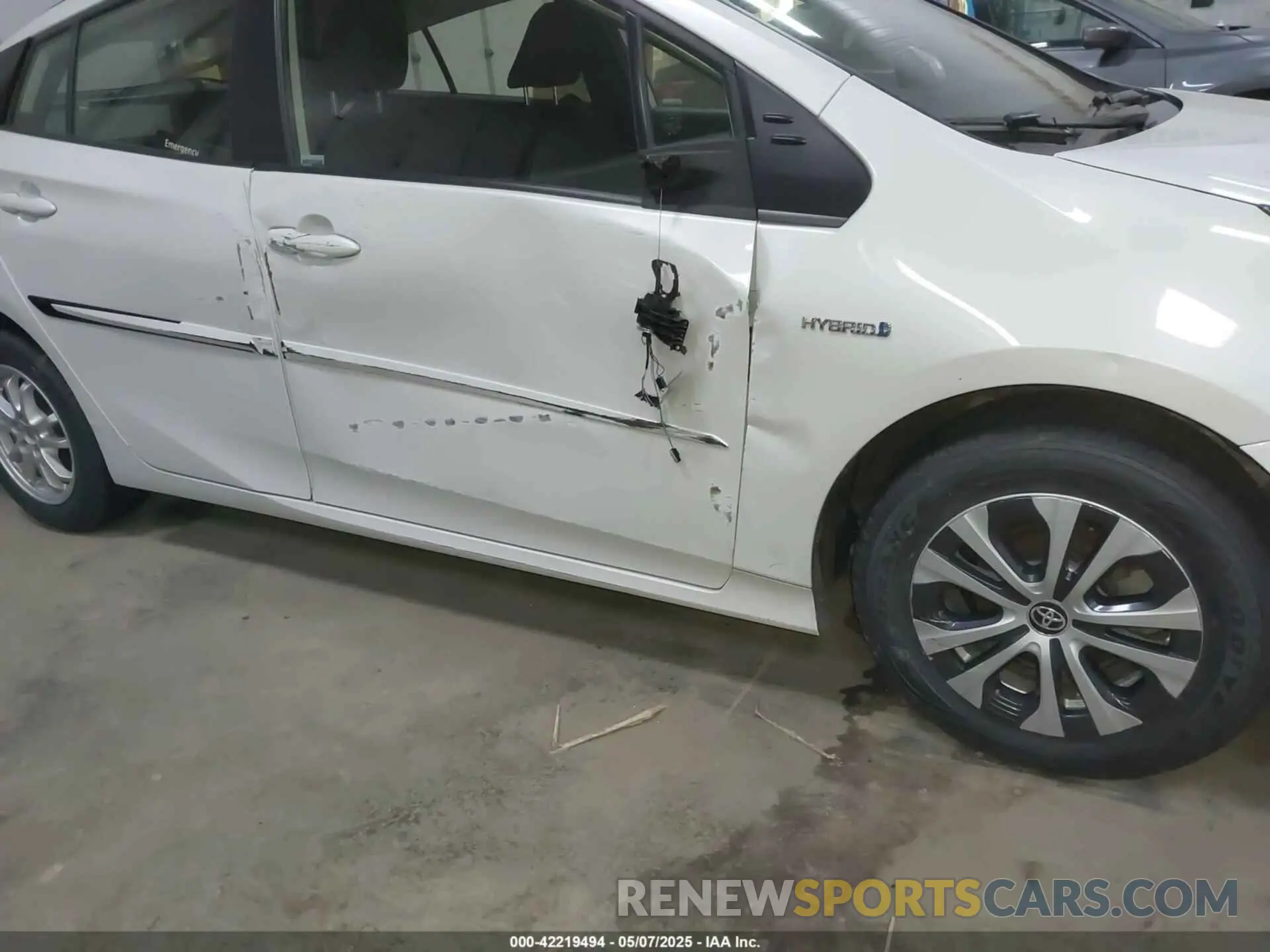 6 Photograph of a damaged car JTDL9MFU9N3031497 TOYOTA PRIUS 2022