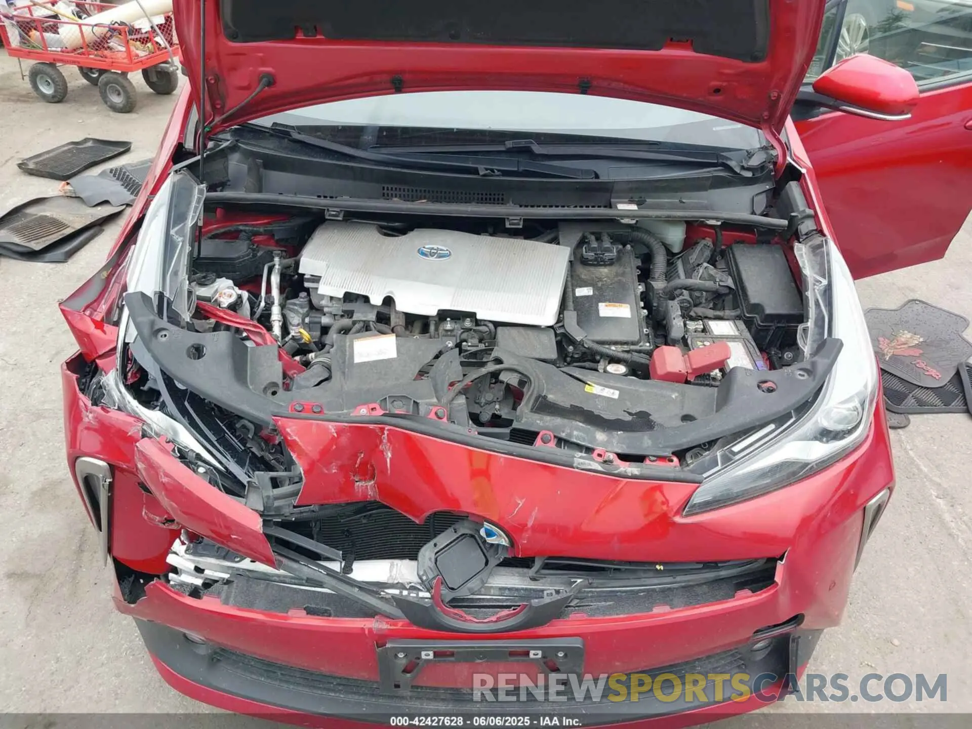 10 Photograph of a damaged car JTDL9MFU9N3034304 TOYOTA PRIUS 2022