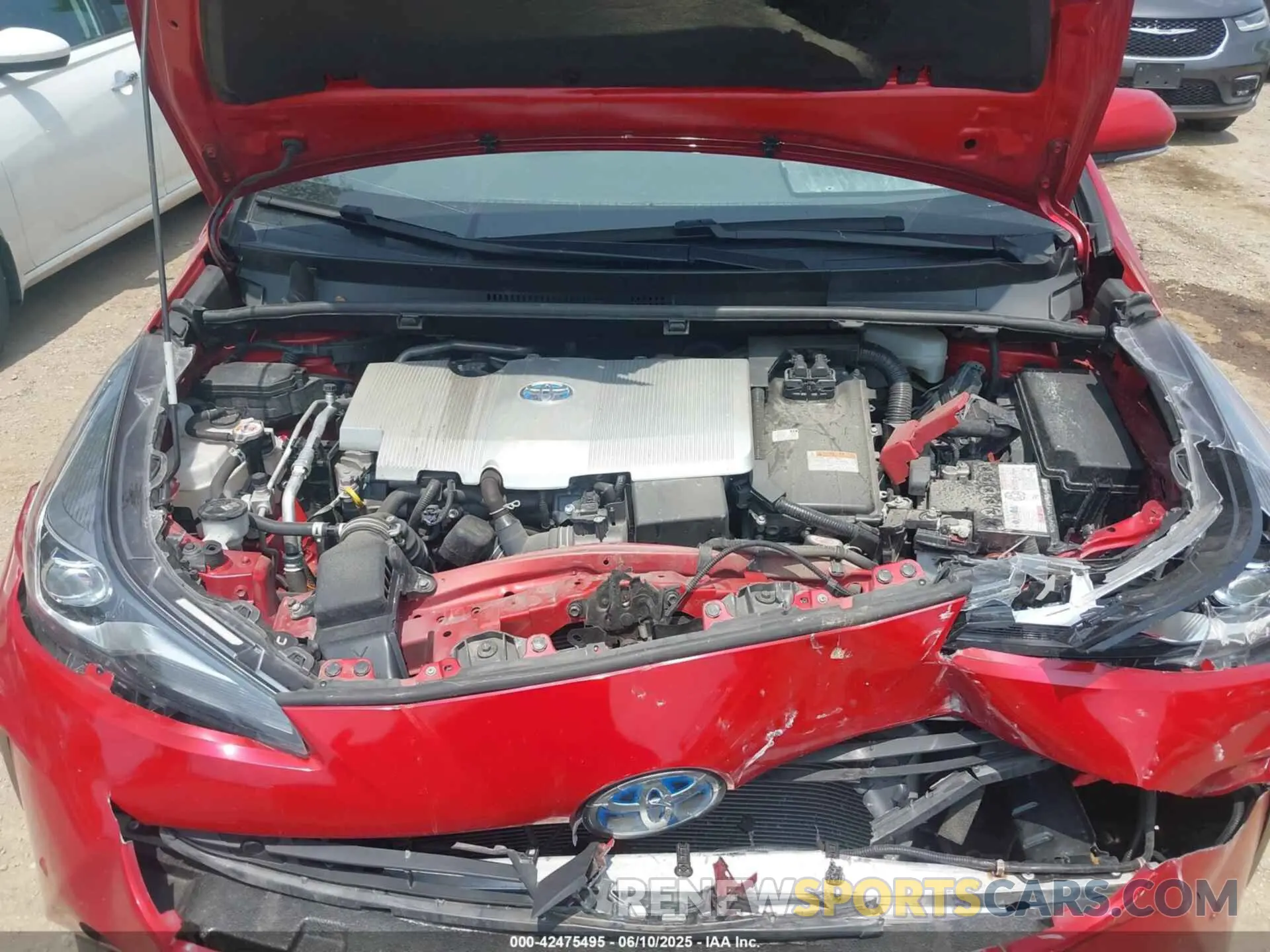 10 Photograph of a damaged car JTDL9MFUXN3035445 TOYOTA PRIUS 2022