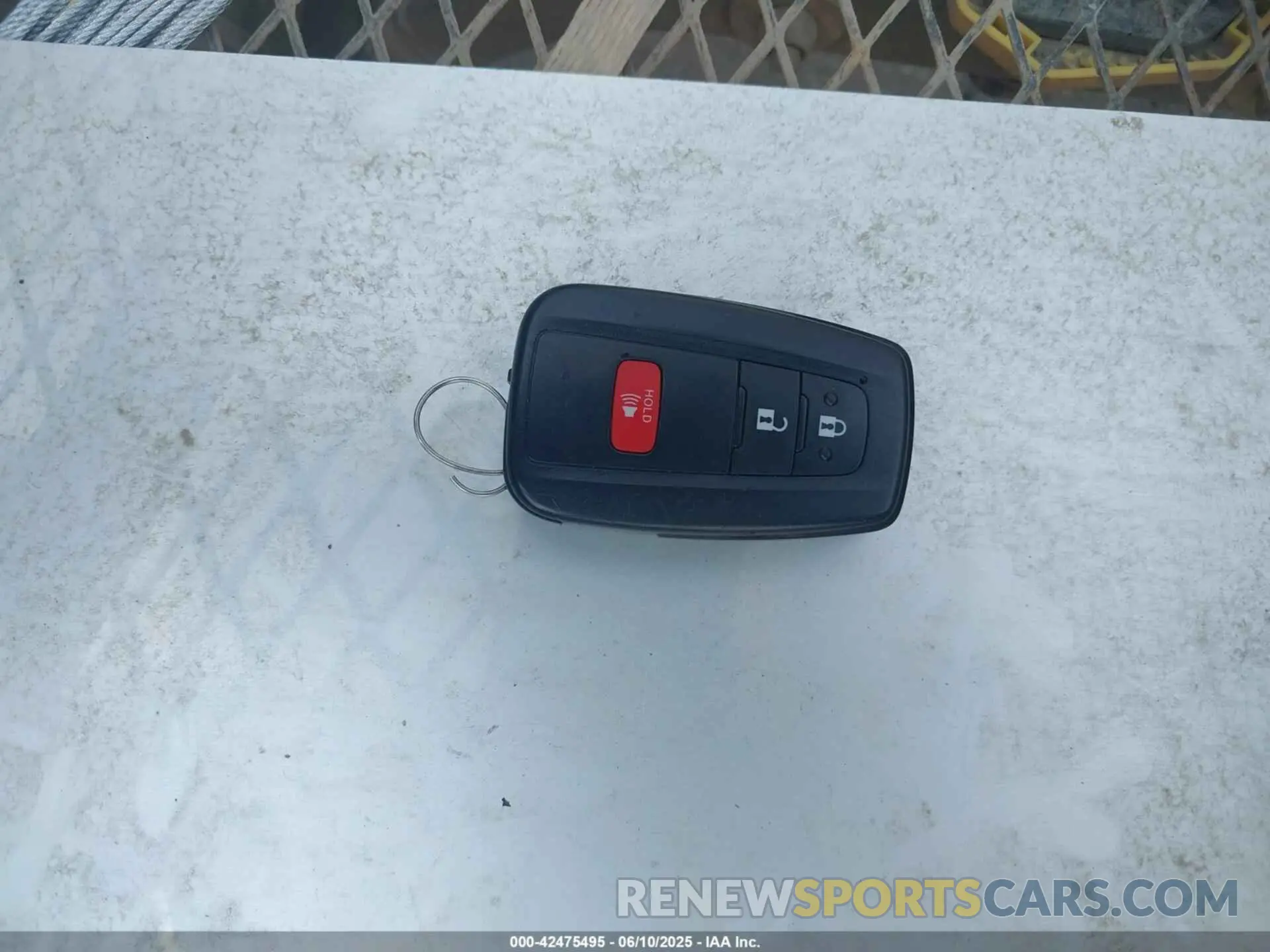 11 Photograph of a damaged car JTDL9MFUXN3035445 TOYOTA PRIUS 2022