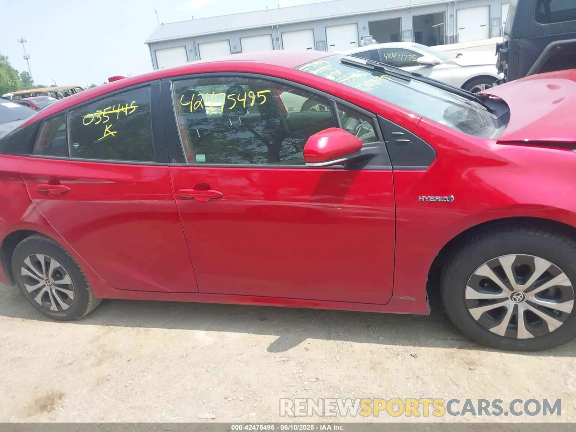 14 Photograph of a damaged car JTDL9MFUXN3035445 TOYOTA PRIUS 2022