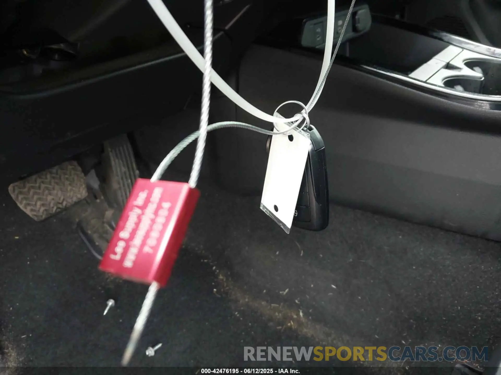 11 Photograph of a damaged car JTDACAAU1P3002111 TOYOTA PRIUS 2023