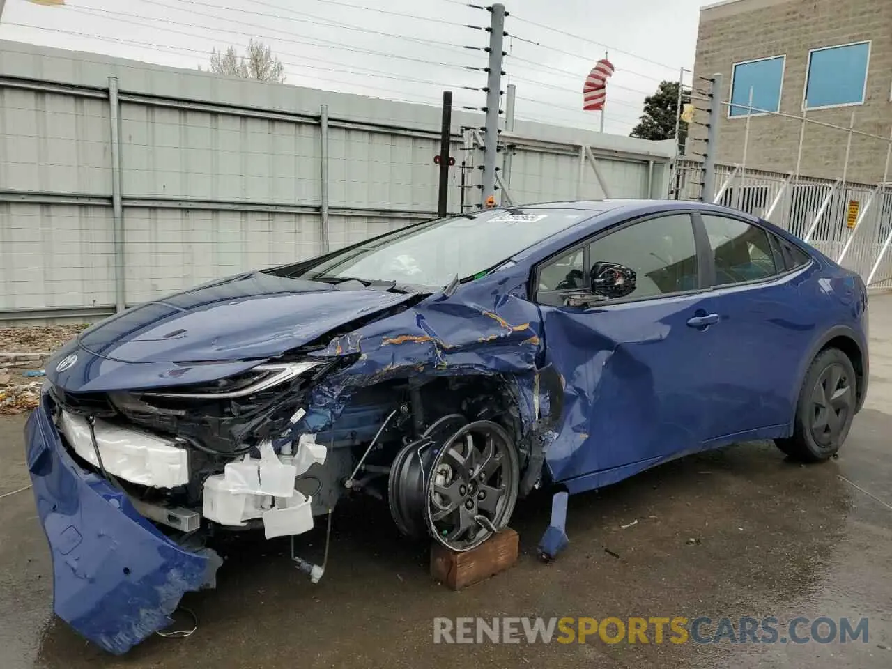 1 Photograph of a damaged car JTDACAAU1P3007891 TOYOTA PRIUS 2023