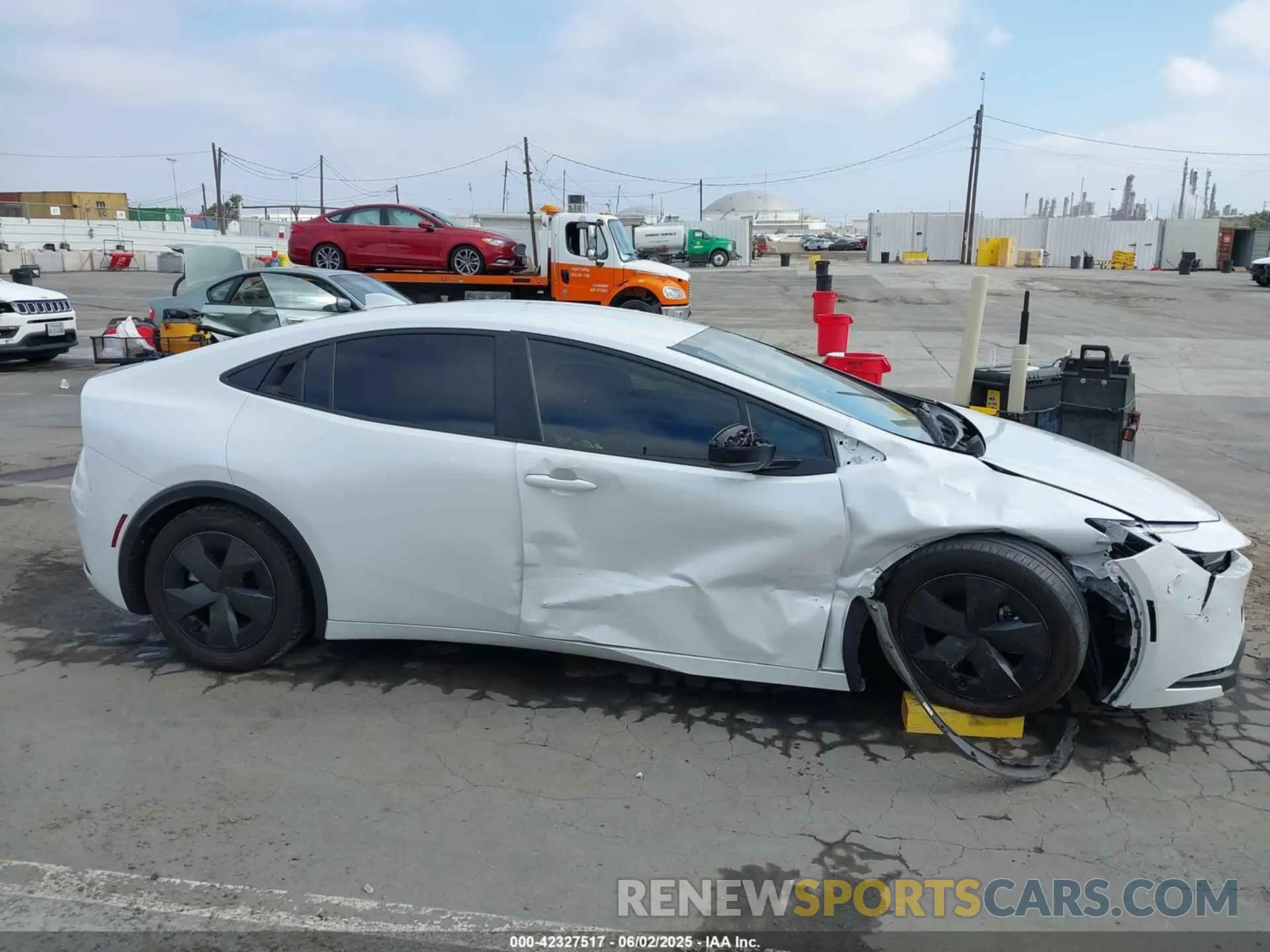 13 Photograph of a damaged car JTDACAAU2P3007625 TOYOTA PRIUS 2023