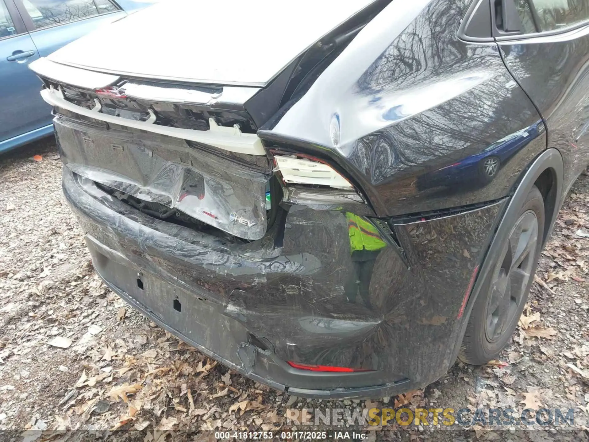 18 Photograph of a damaged car JTDACAAU8P3002140 TOYOTA PRIUS 2023