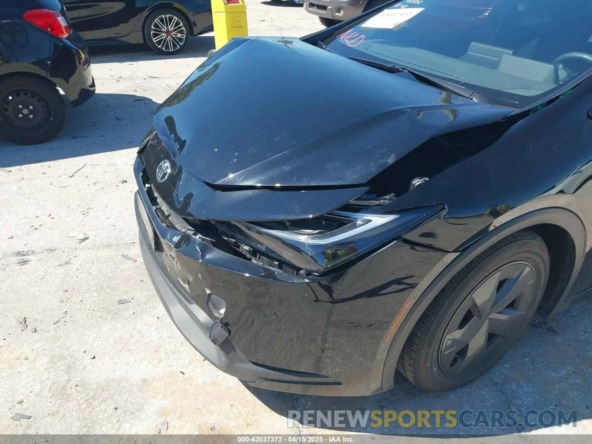 17 Photograph of a damaged car JTDACAAU9P3007704 TOYOTA PRIUS 2023