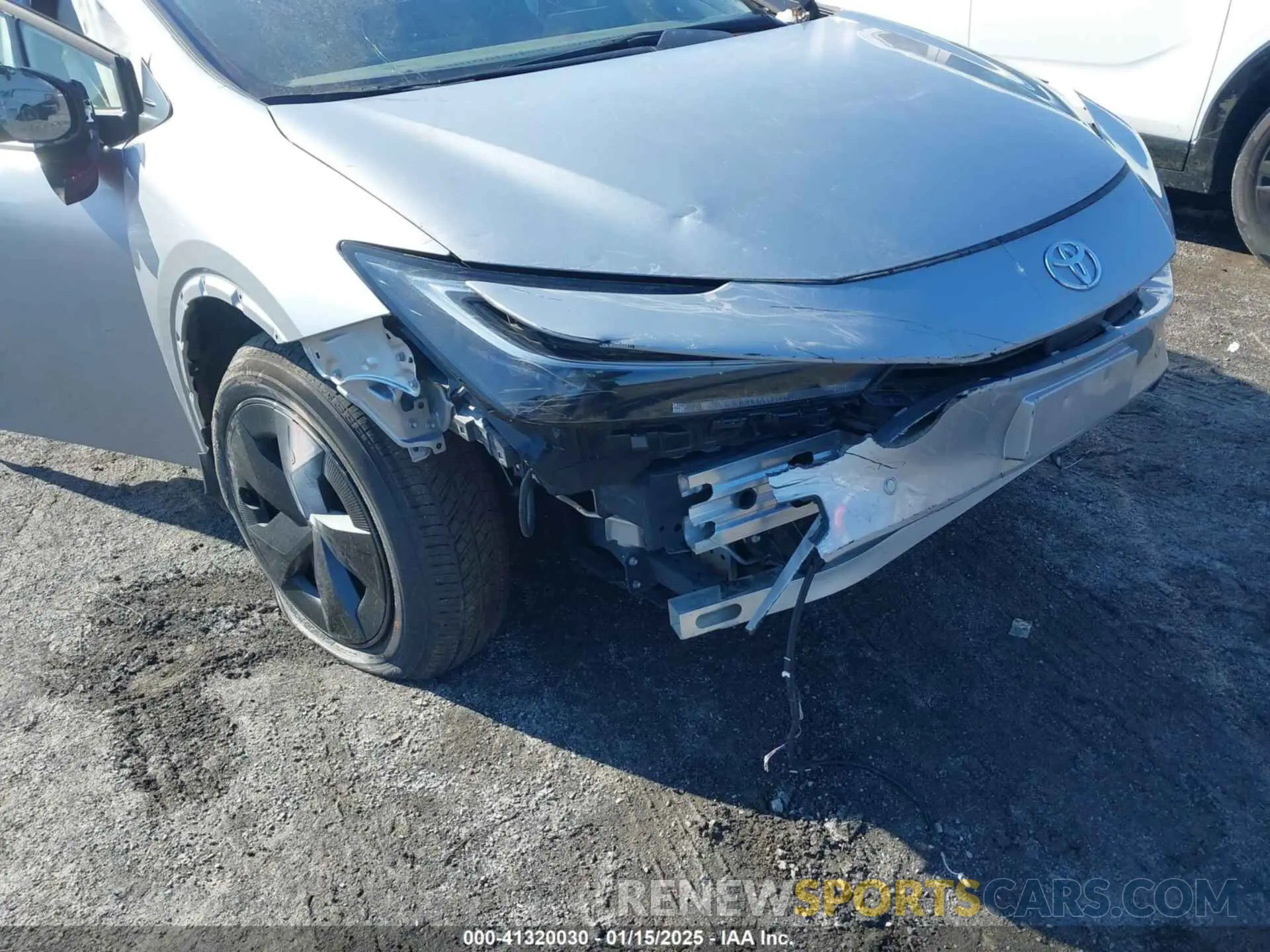 18 Photograph of a damaged car JTDACAAUXP3005380 TOYOTA PRIUS 2023