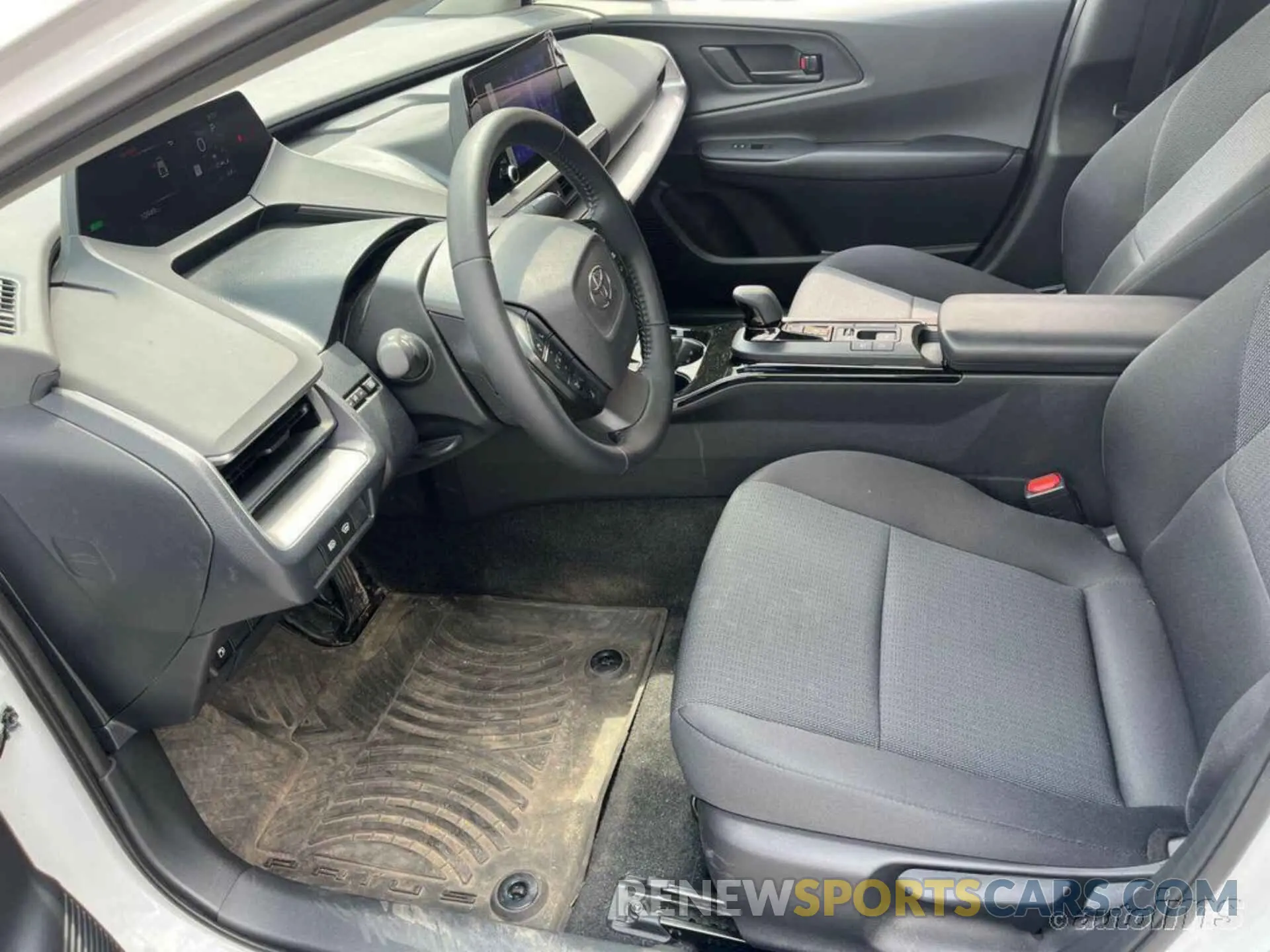 5 Photograph of a damaged car JTDACAAU2R3037503 TOYOTA PRIUS 2024