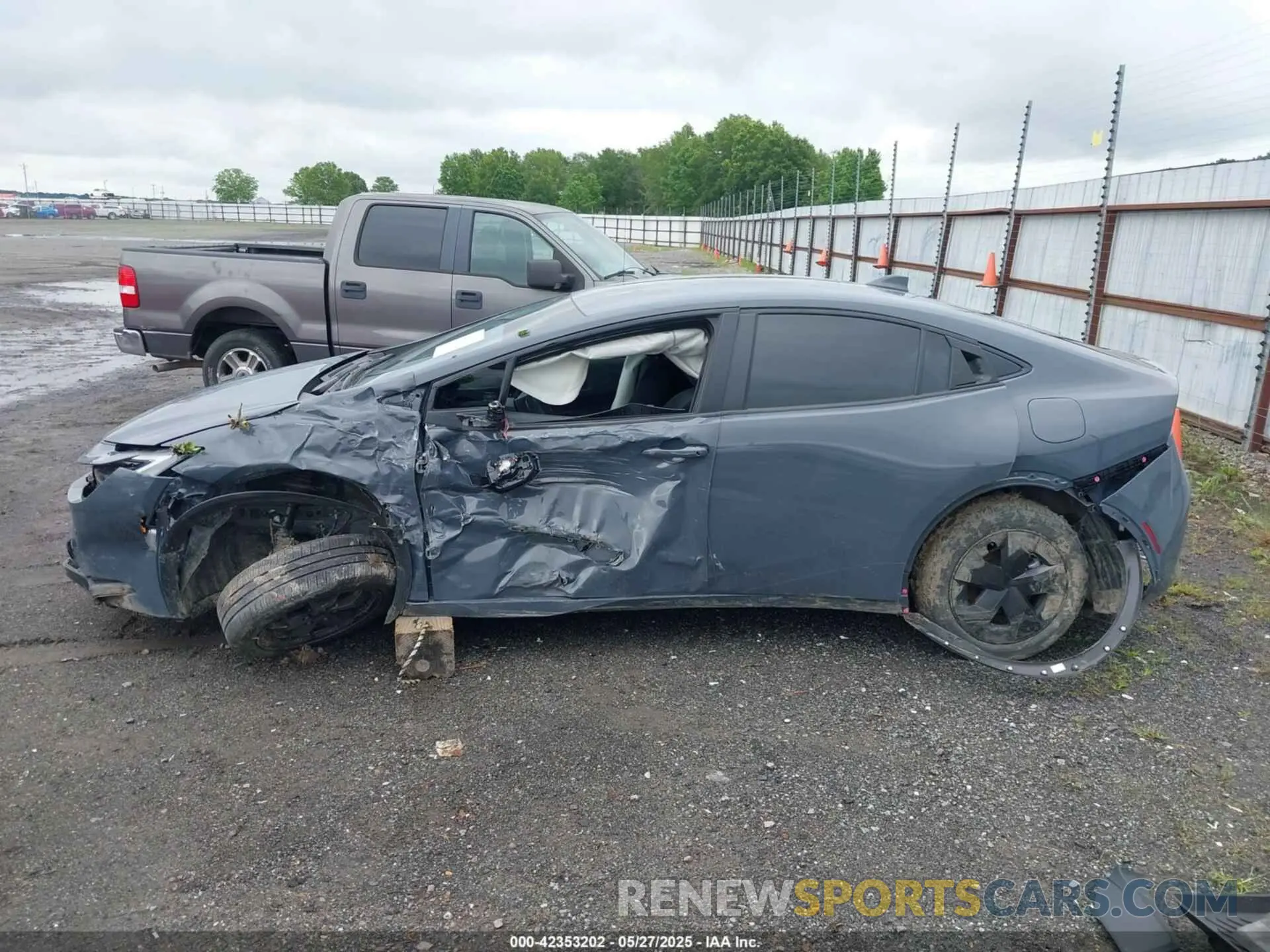15 Photograph of a damaged car JTDACAAU2R3048503 TOYOTA PRIUS 2024