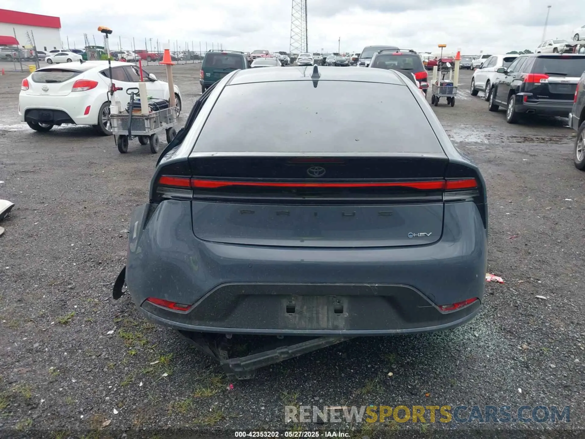 17 Photograph of a damaged car JTDACAAU2R3048503 TOYOTA PRIUS 2024