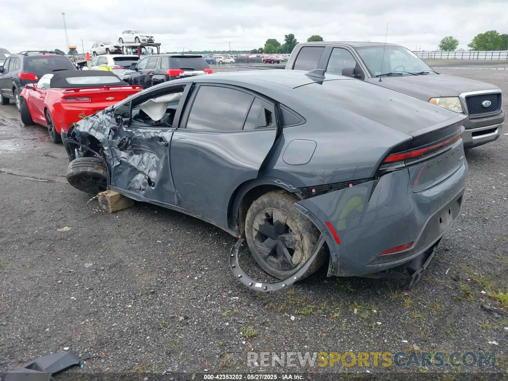 3 Photograph of a damaged car JTDACAAU2R3048503 TOYOTA PRIUS 2024