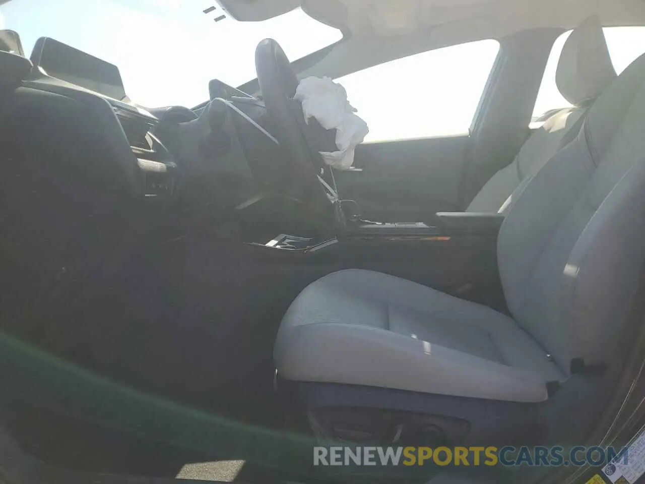 7 Photograph of a damaged car JTDACAAU4R3046204 TOYOTA PRIUS 2024