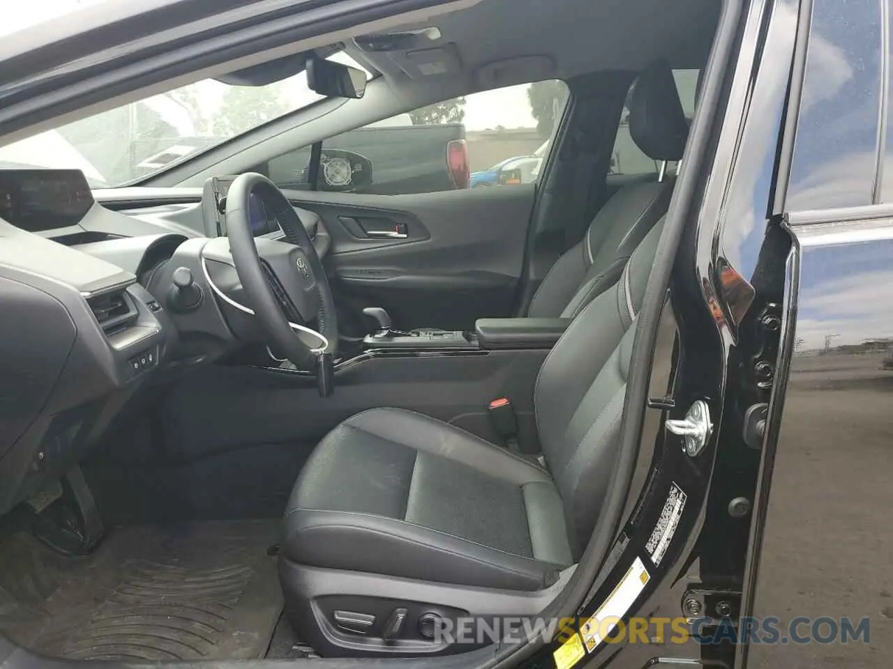 7 Photograph of a damaged car JTDACAAU6R3016637 TOYOTA PRIUS 2024
