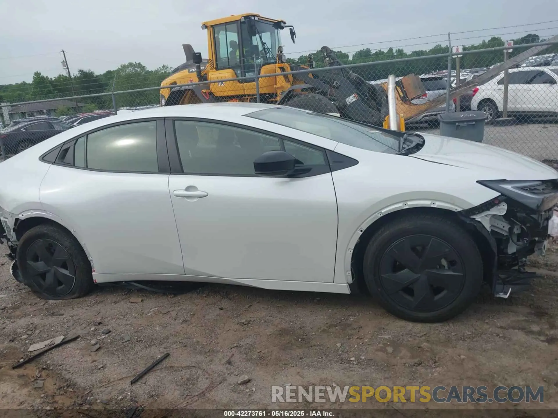 14 Photograph of a damaged car JTDACAAU6R3038069 TOYOTA PRIUS 2024