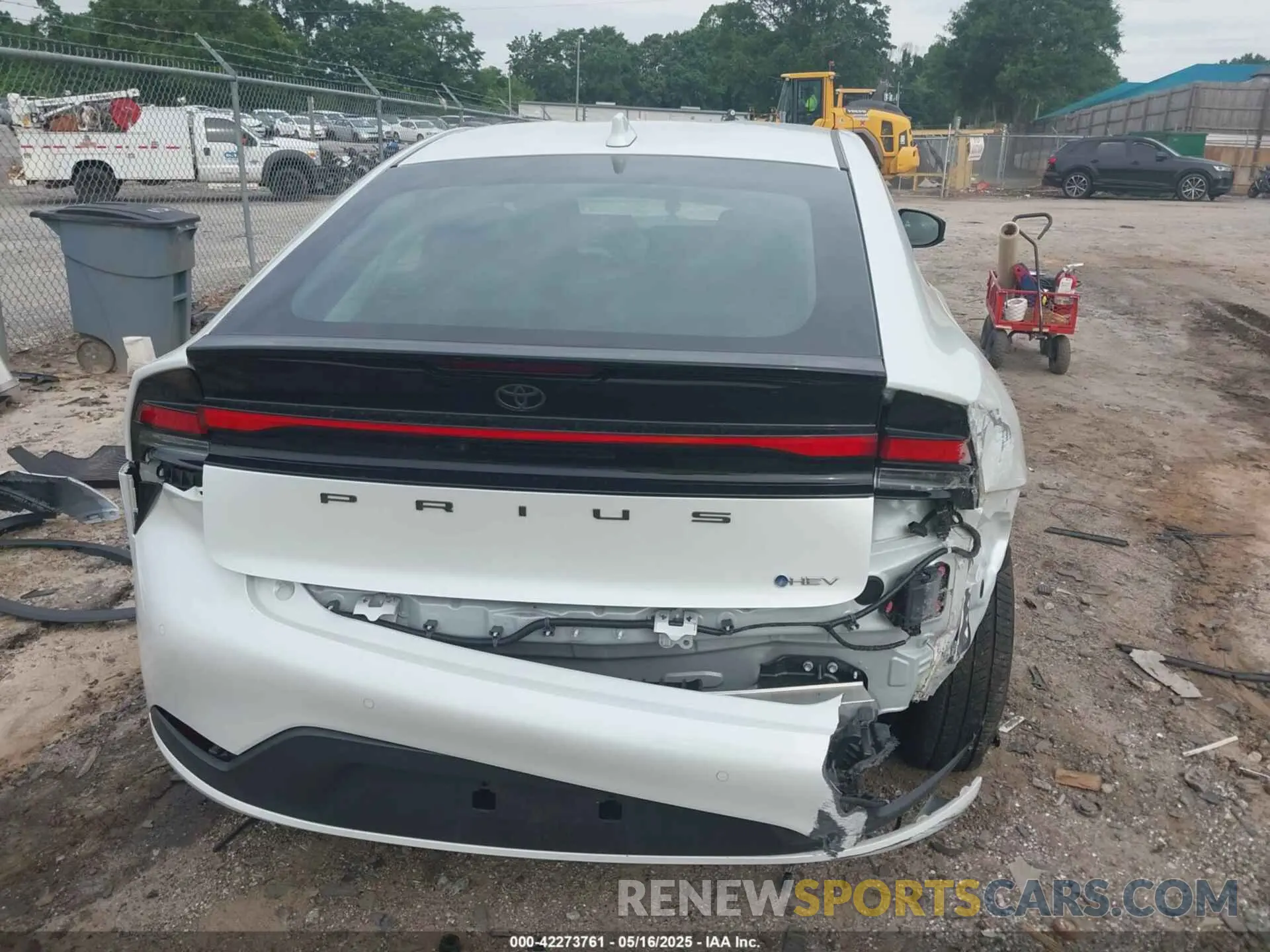 17 Photograph of a damaged car JTDACAAU6R3038069 TOYOTA PRIUS 2024