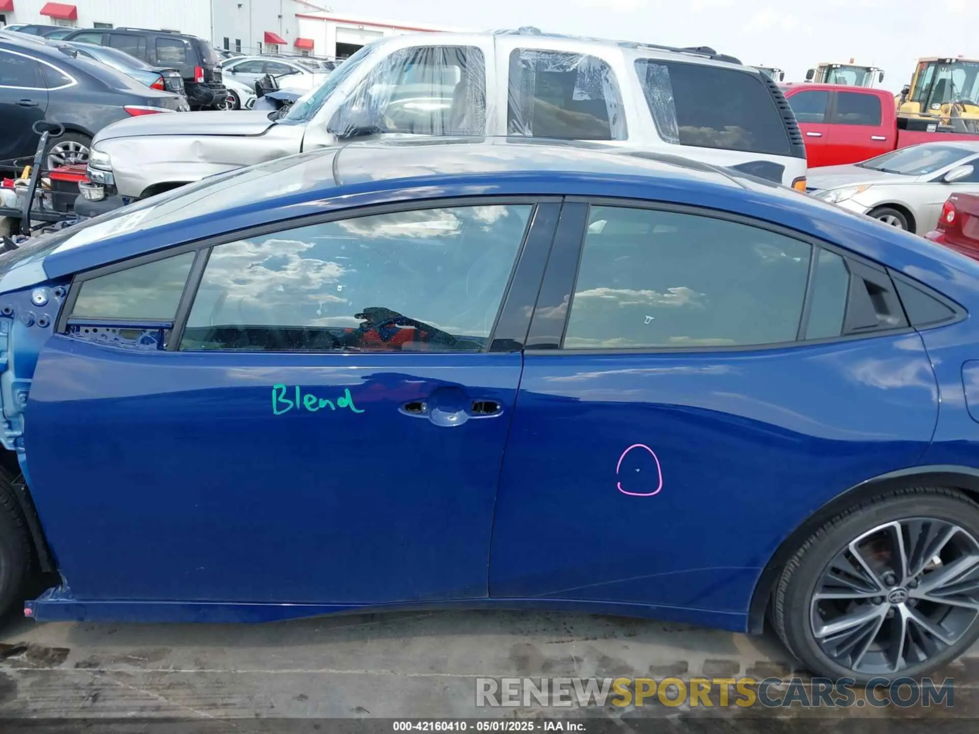 15 Photograph of a damaged car JTDACAAU8R3019555 TOYOTA PRIUS 2024