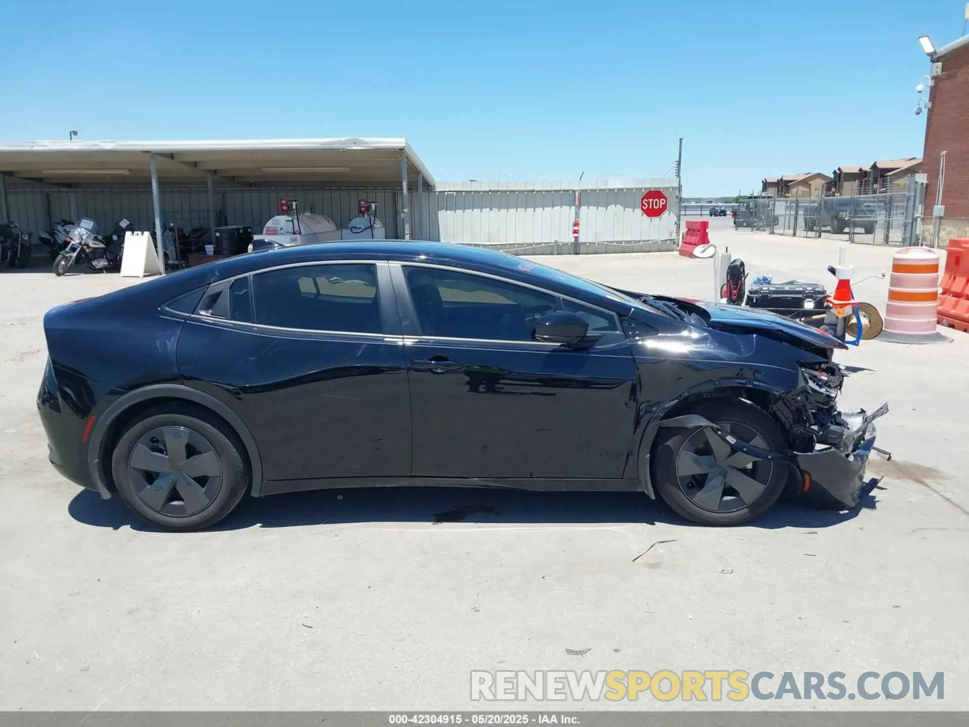 14 Photograph of a damaged car JTDACAAU8R3046531 TOYOTA PRIUS 2024