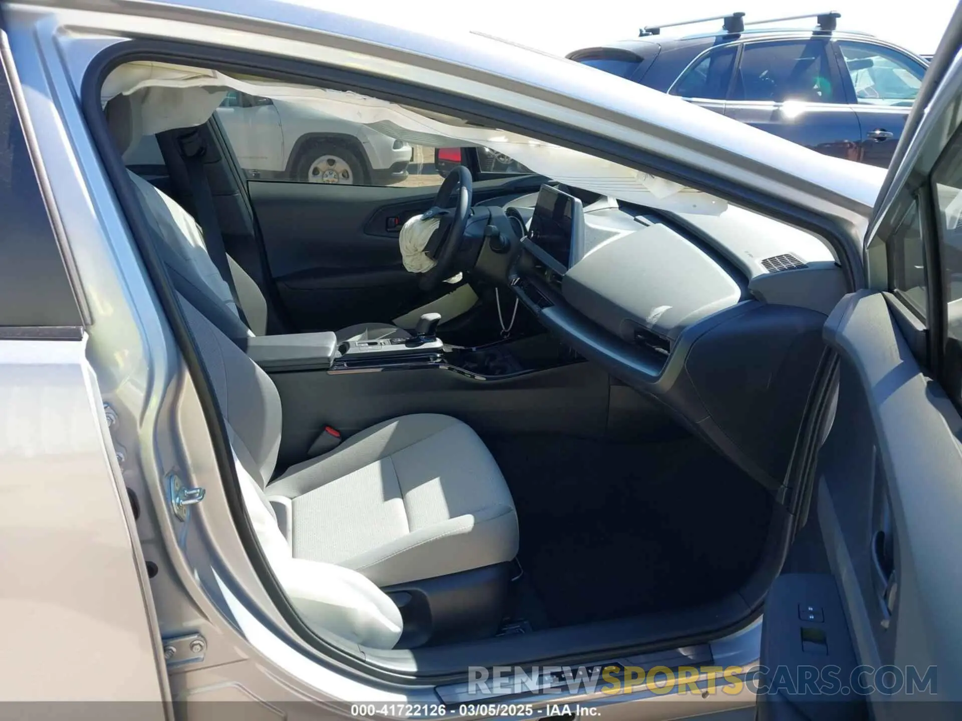 5 Photograph of a damaged car JTDACAAU9R3043332 TOYOTA PRIUS 2024