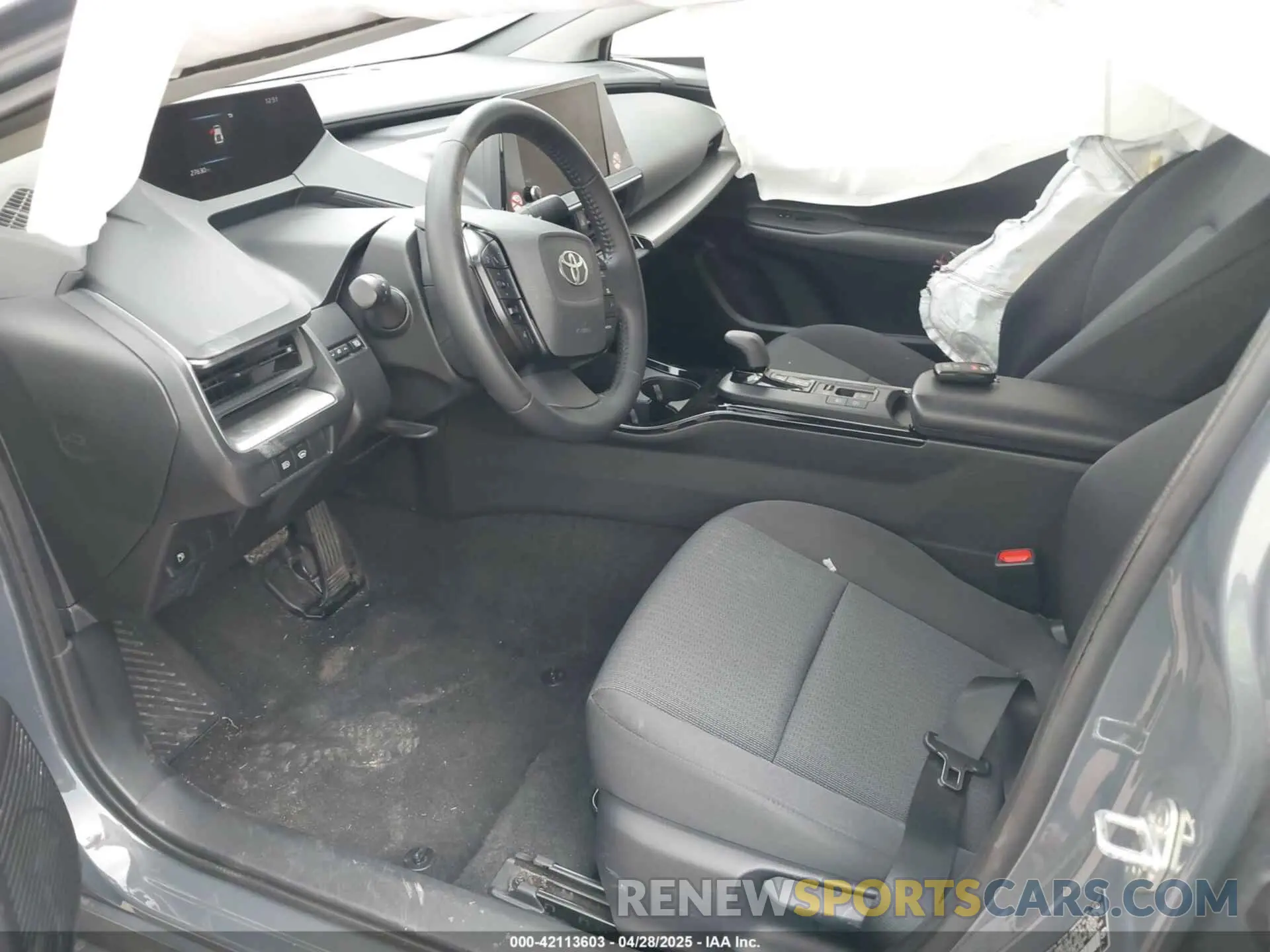 5 Photograph of a damaged car JTDACAAUXR3020786 TOYOTA PRIUS 2024