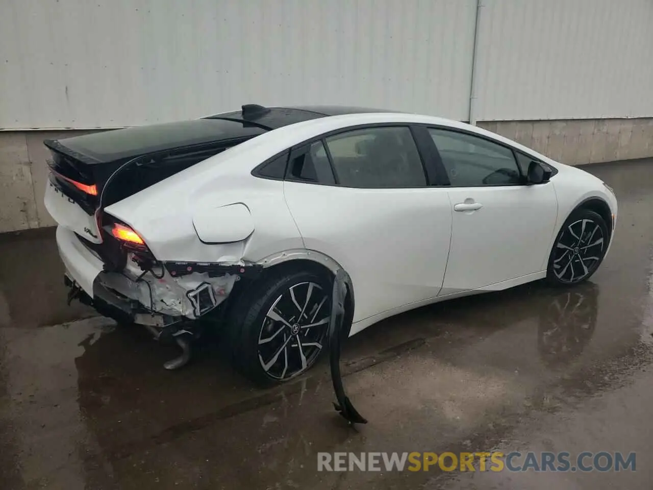 3 Photograph of a damaged car JTDACACU6R3013511 TOYOTA PRIUS 2024